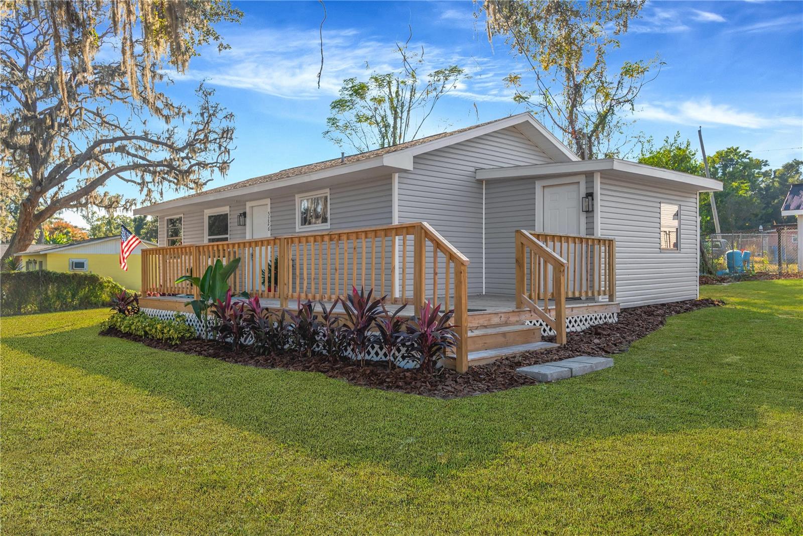 Image 9 of 20 For 5226 Lime Avenue