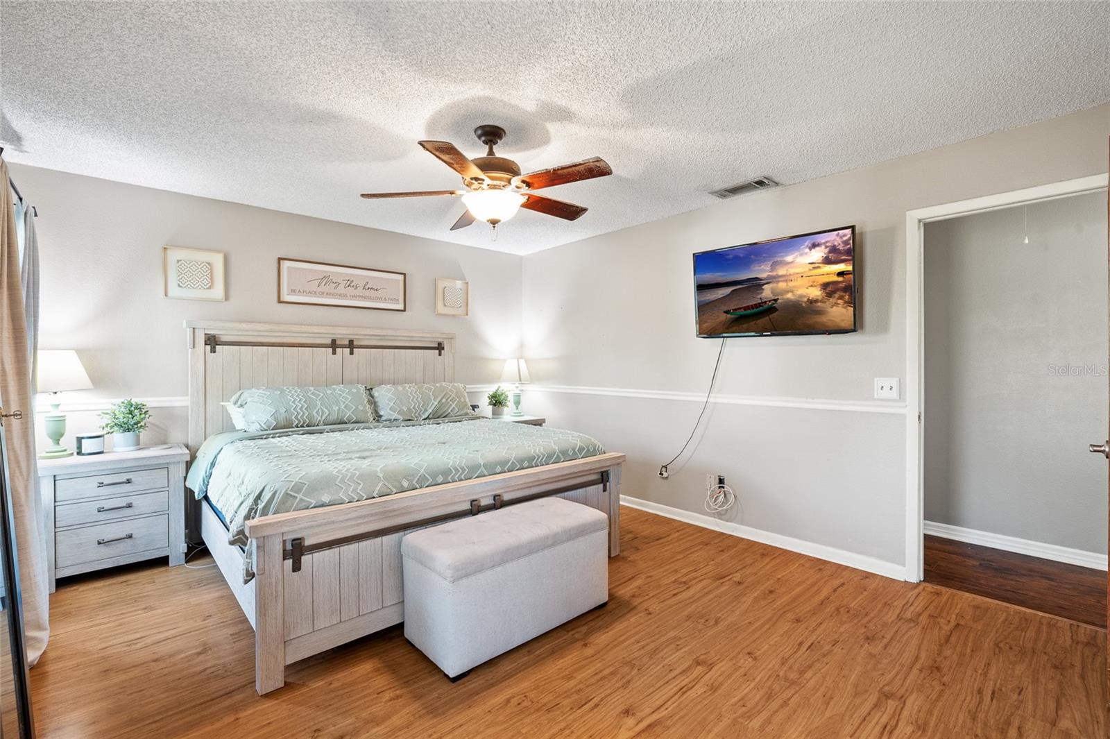 Image 20 of 38 For 7441 121st Terrace