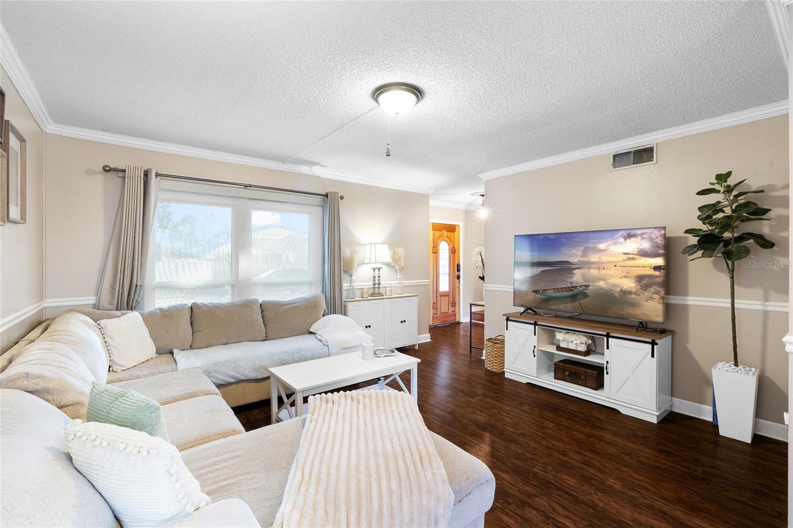 Image 4 of 38 For 7441 121st Terrace