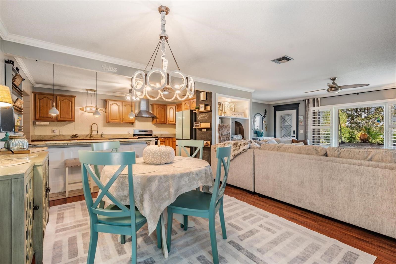 Image 13 of 49 For 302 Whitcomb Boulevard