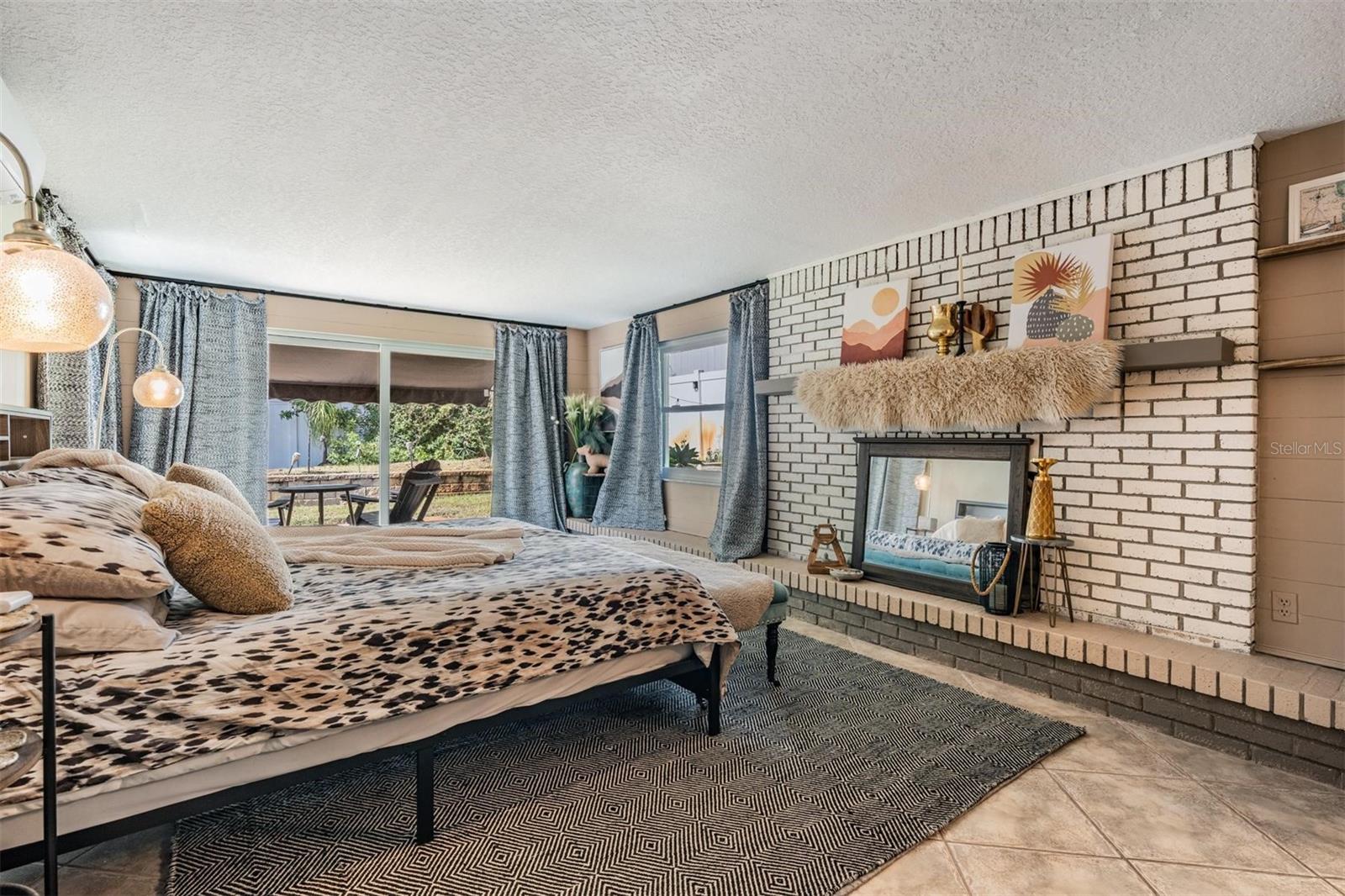 Image 14 of 49 For 302 Whitcomb Boulevard