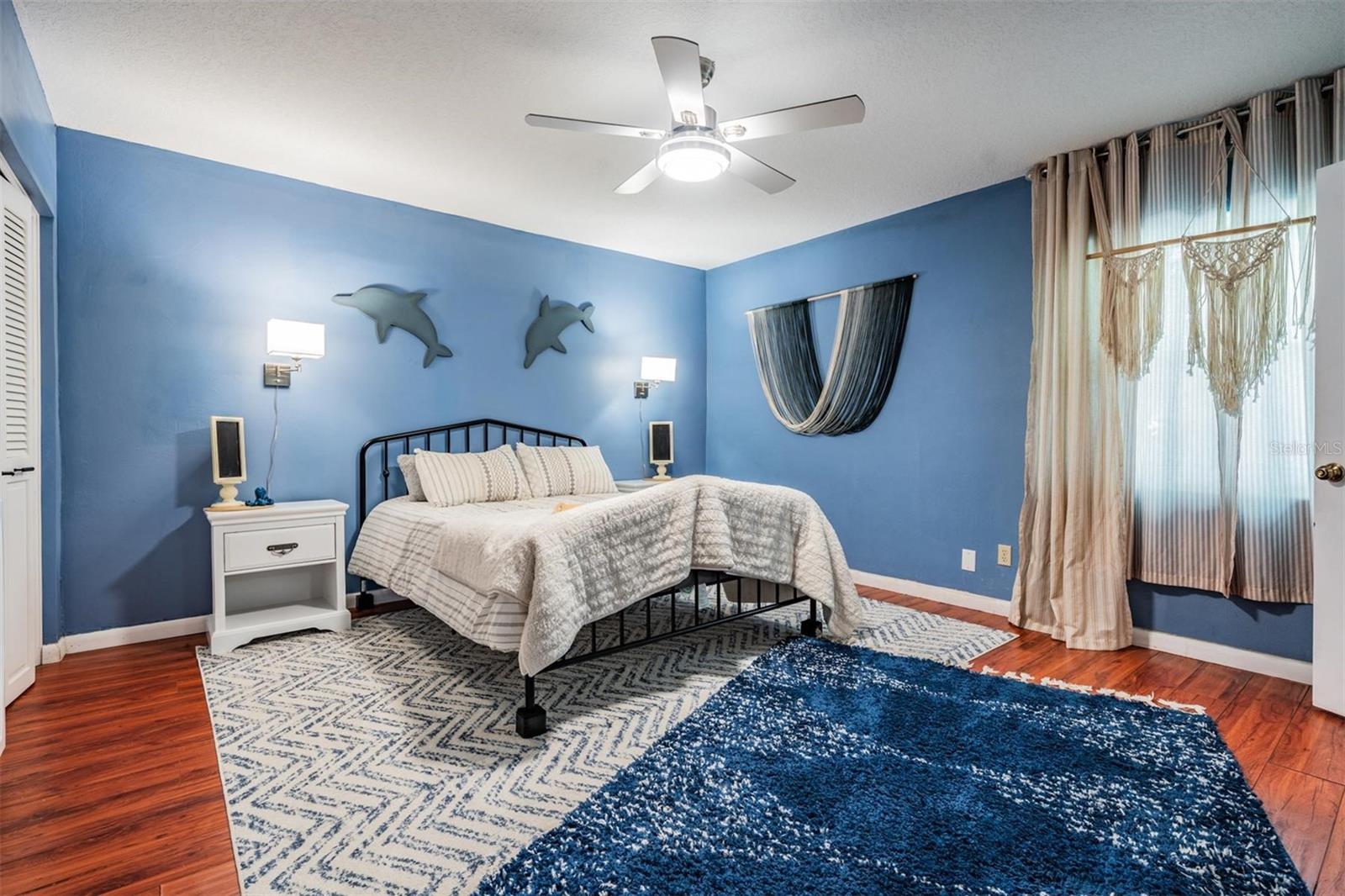 Image 22 of 49 For 302 Whitcomb Boulevard