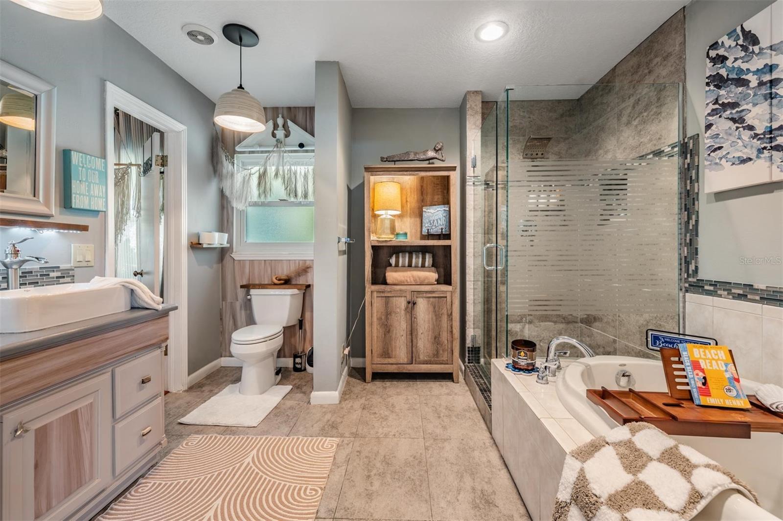 Image 24 of 49 For 302 Whitcomb Boulevard