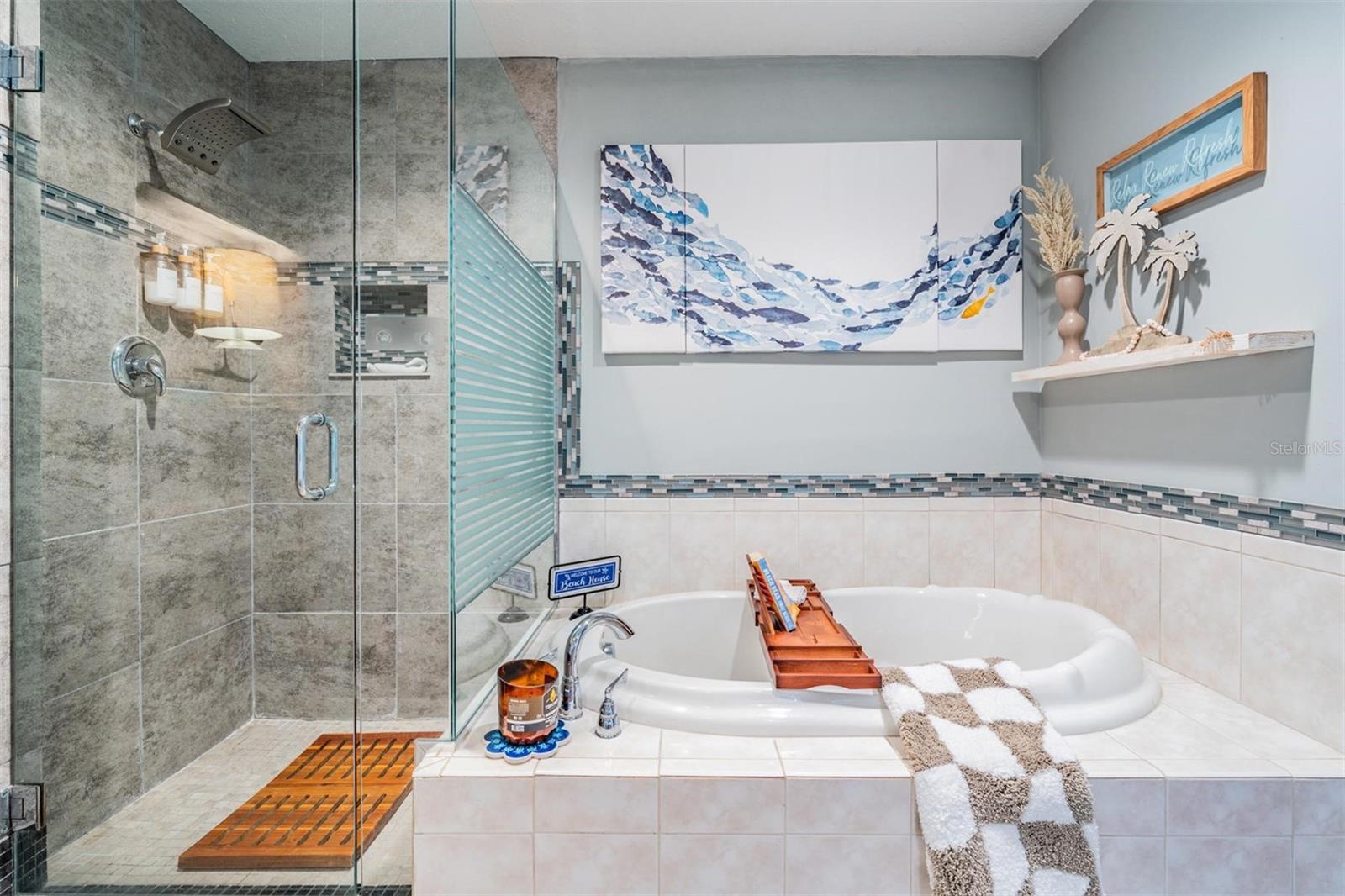 Image 26 of 49 For 302 Whitcomb Boulevard