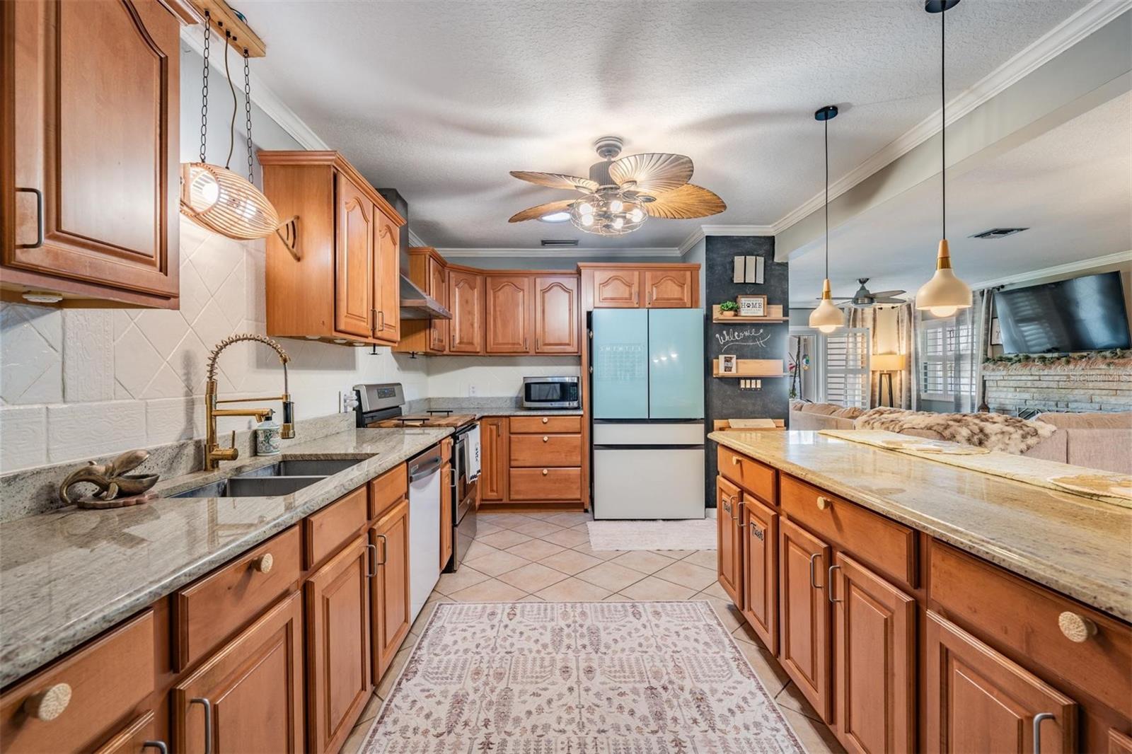 Image 8 of 49 For 302 Whitcomb Boulevard