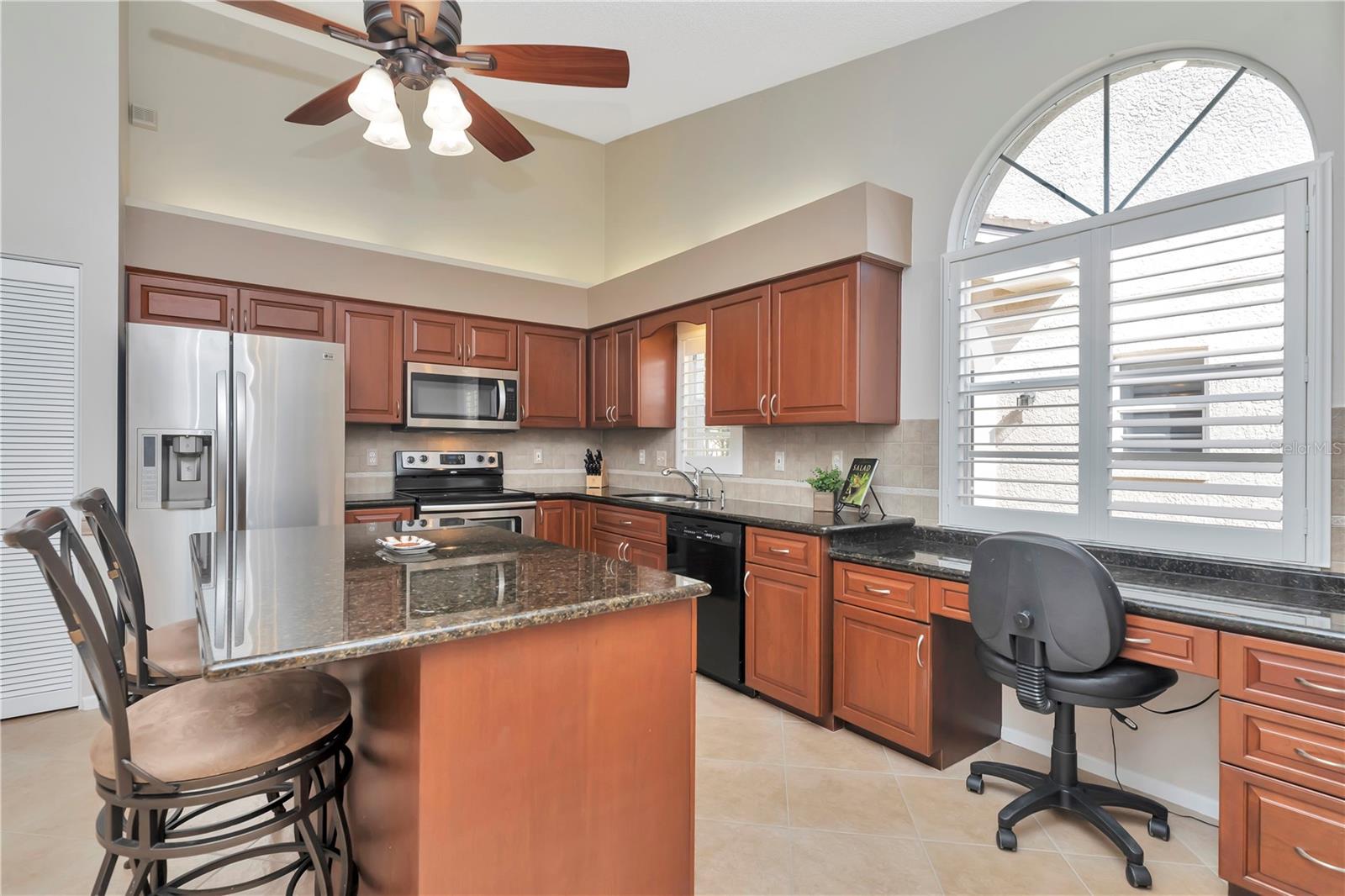 Image 17 of 50 For 3825 Darston Street