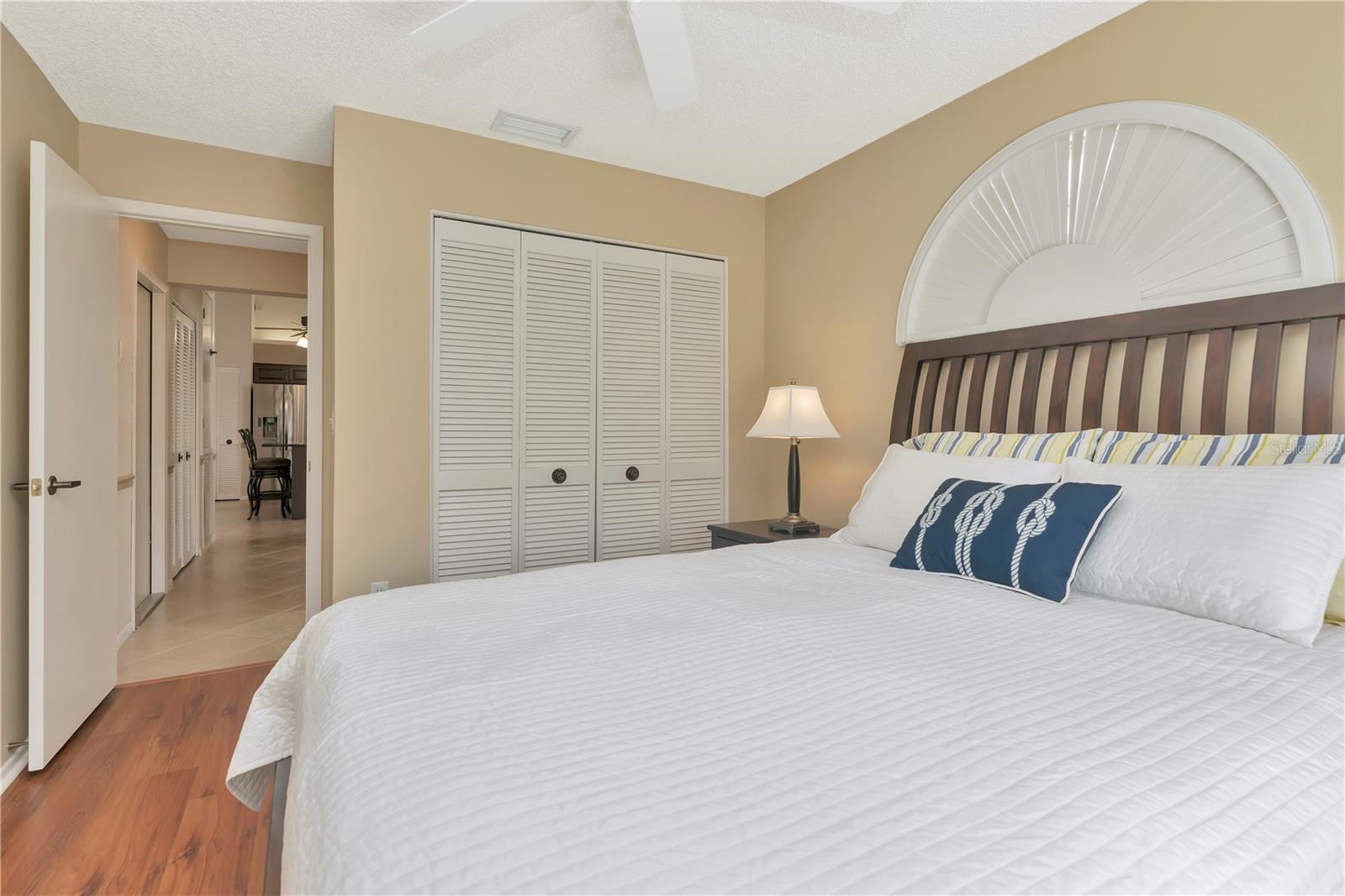 Image 27 of 50 For 3825 Darston Street