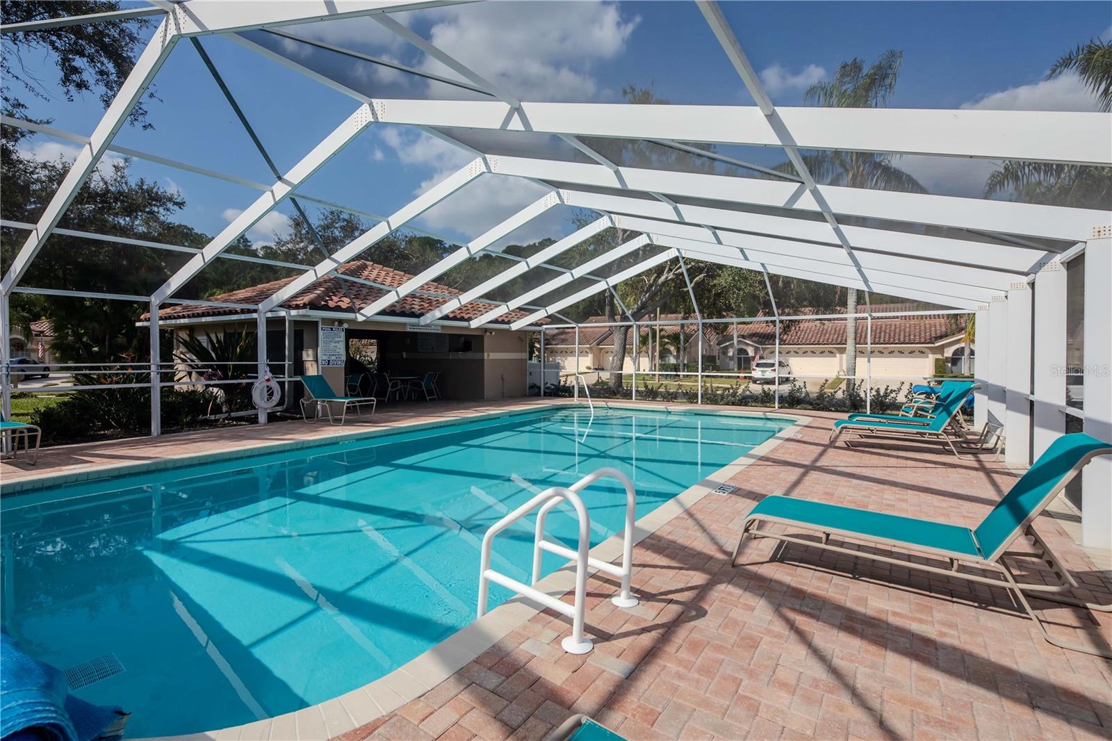 Image 38 of 50 For 3825 Darston Street