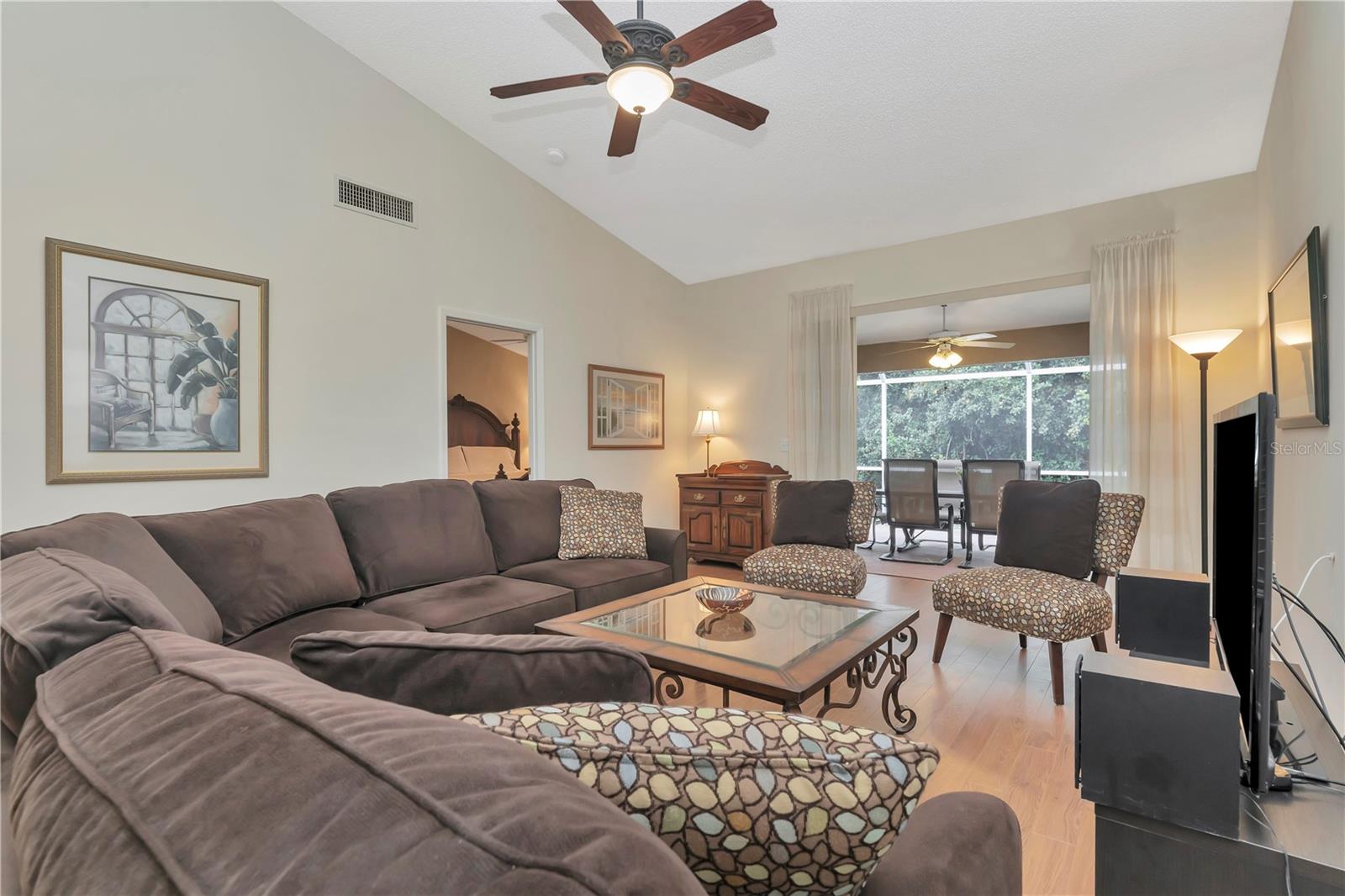 Image 5 of 50 For 3825 Darston Street