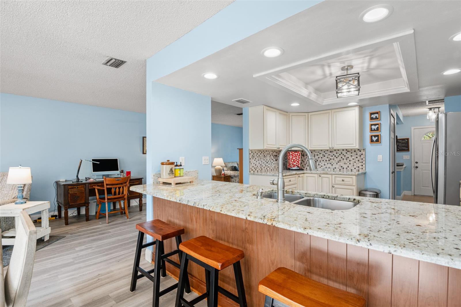 Image 10 of 32 For 110 Meadowcross Drive