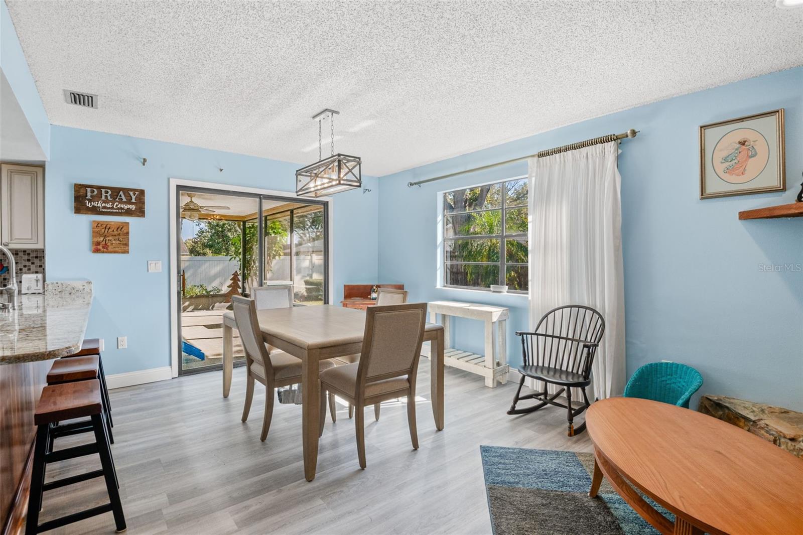 Image 14 of 32 For 110 Meadowcross Drive