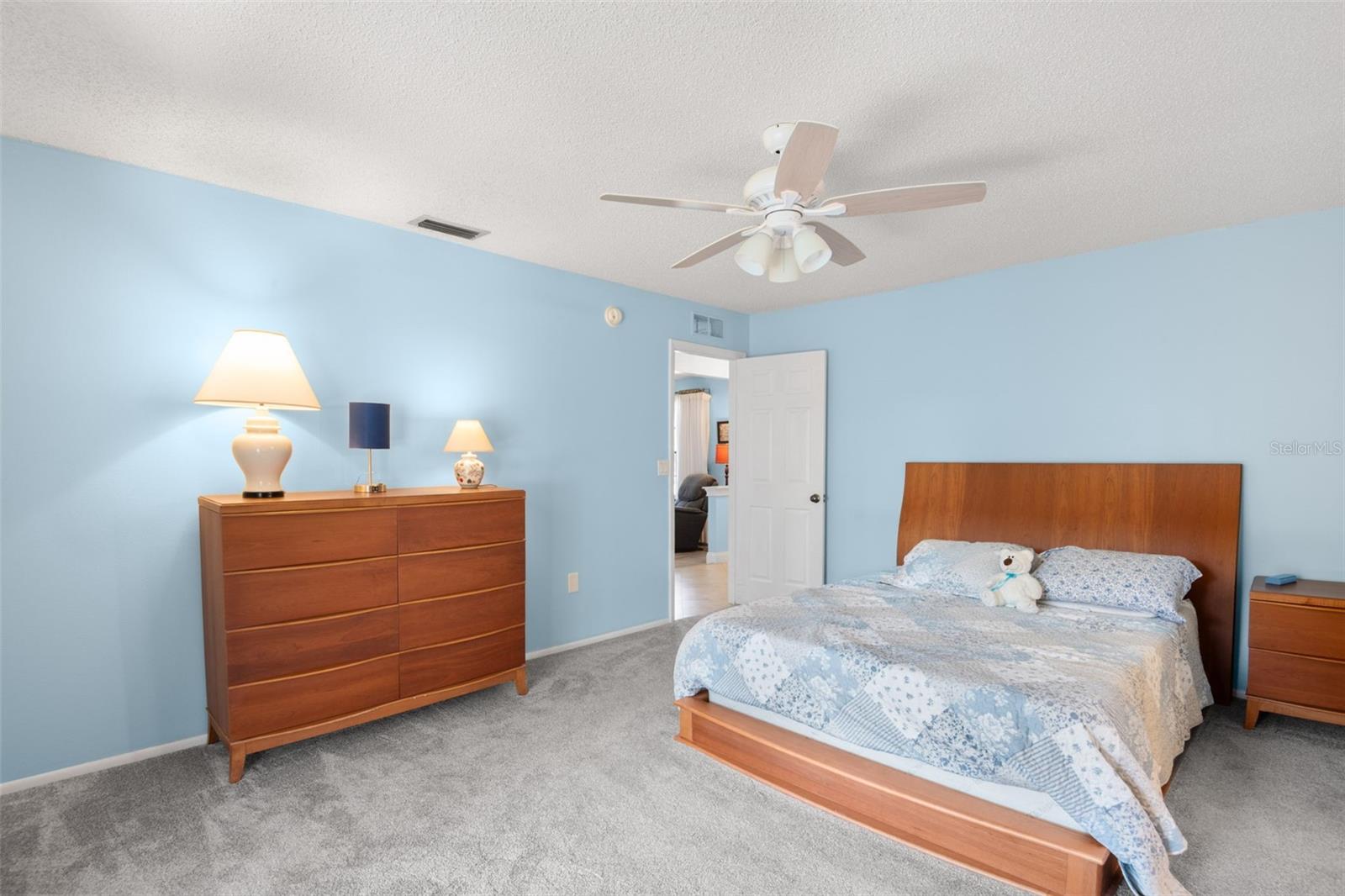 Image 20 of 32 For 110 Meadowcross Drive