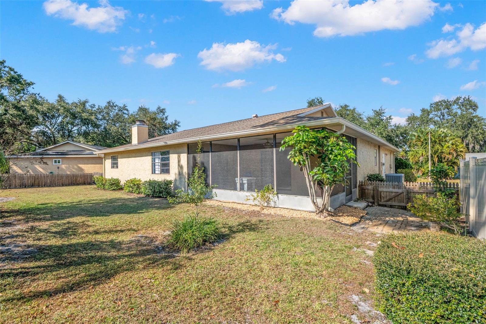 Image 30 of 32 For 110 Meadowcross Drive