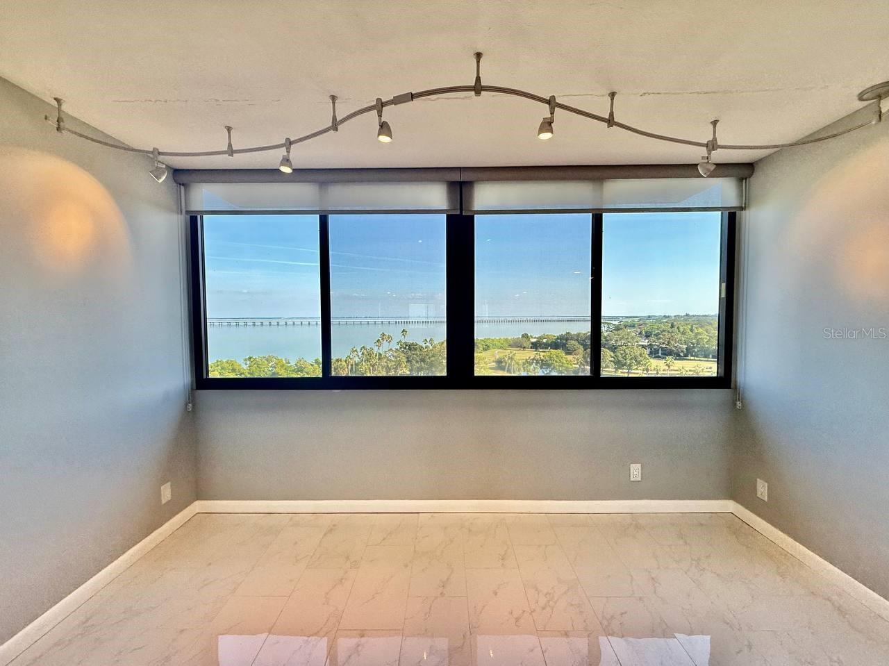 Image 11 of 37 For 2620 Cove Cay Drive 1001