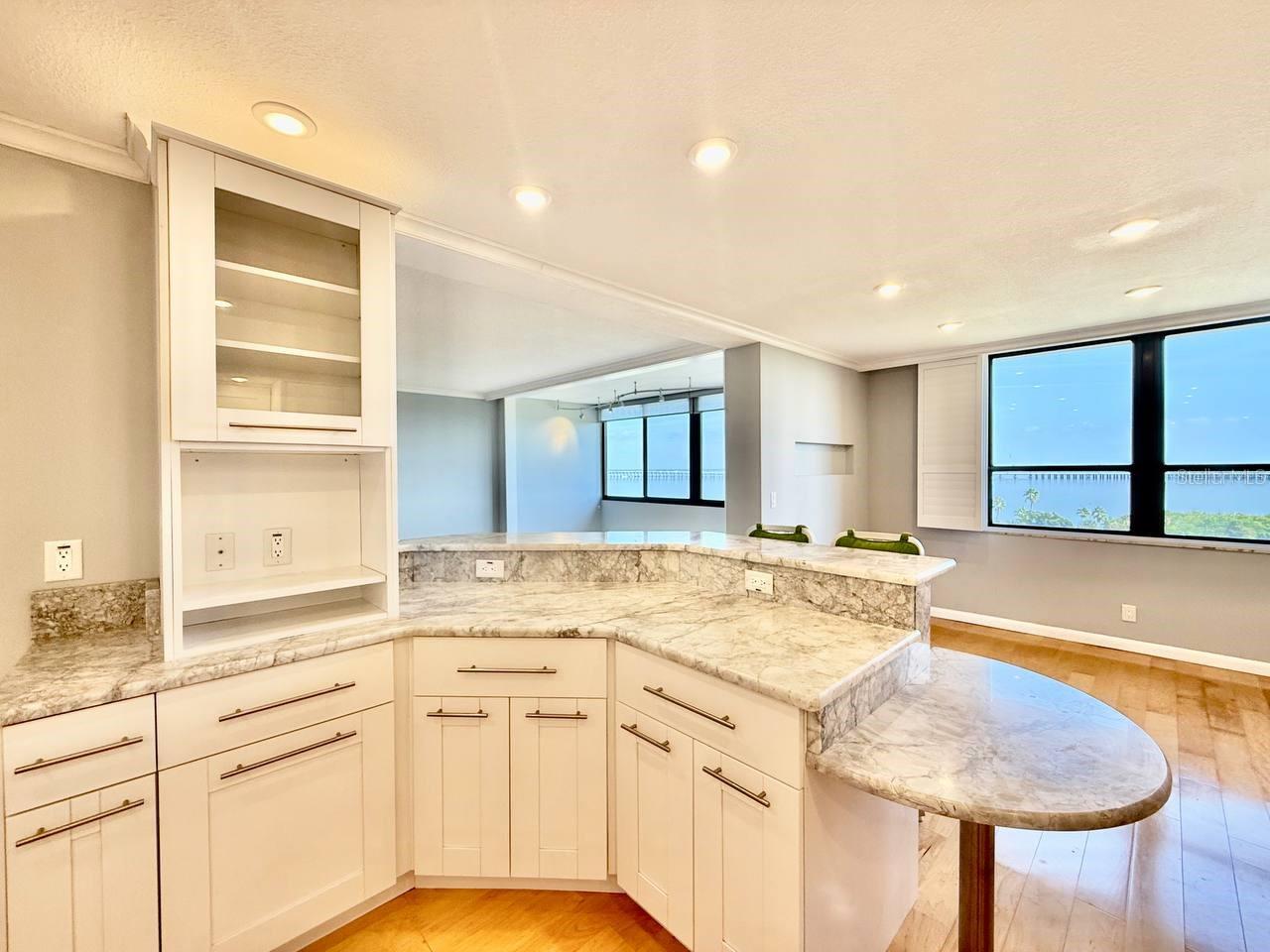 Image 17 of 37 For 2620 Cove Cay Drive 1001