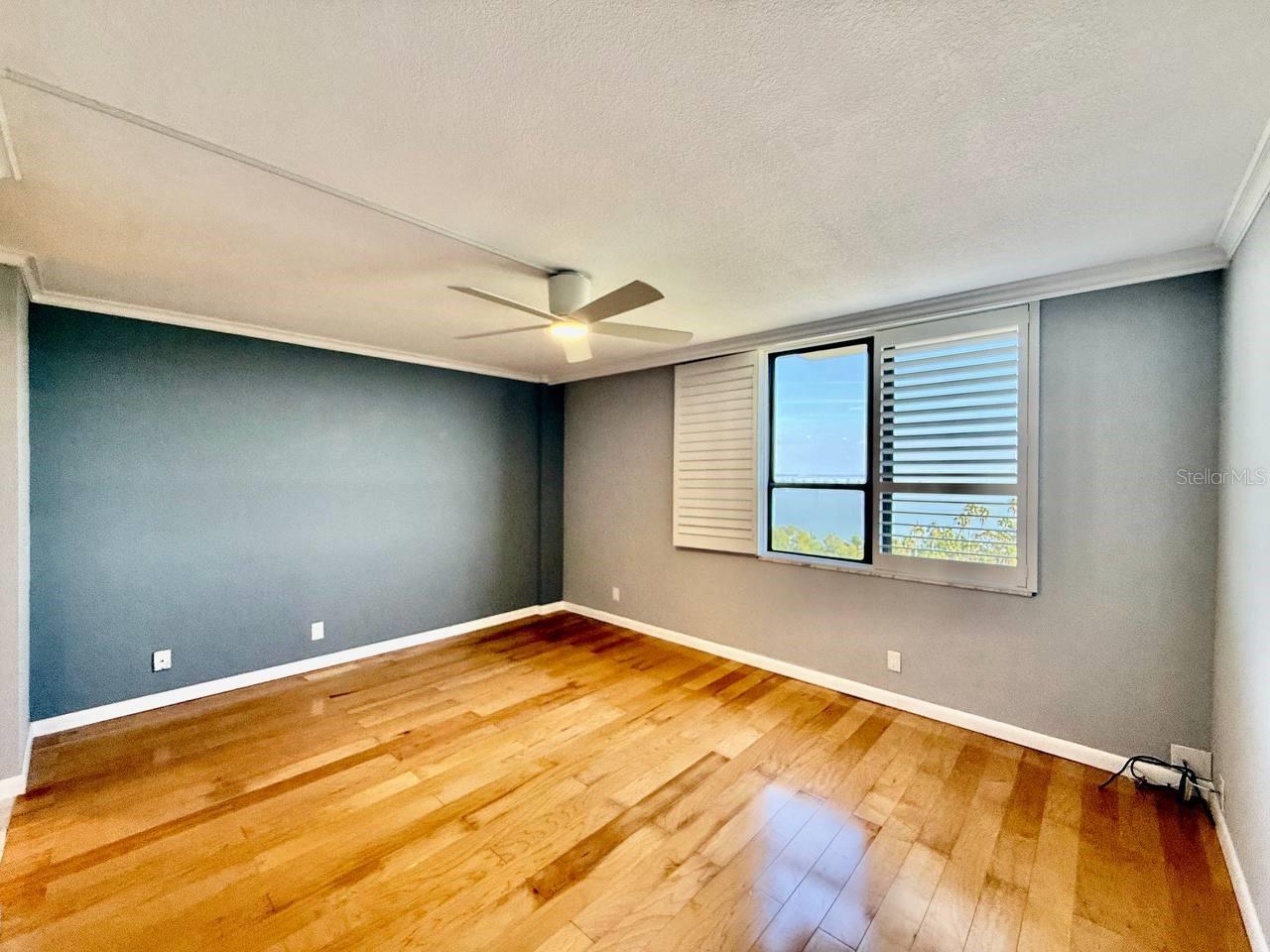 Image 23 of 37 For 2620 Cove Cay Drive 1001