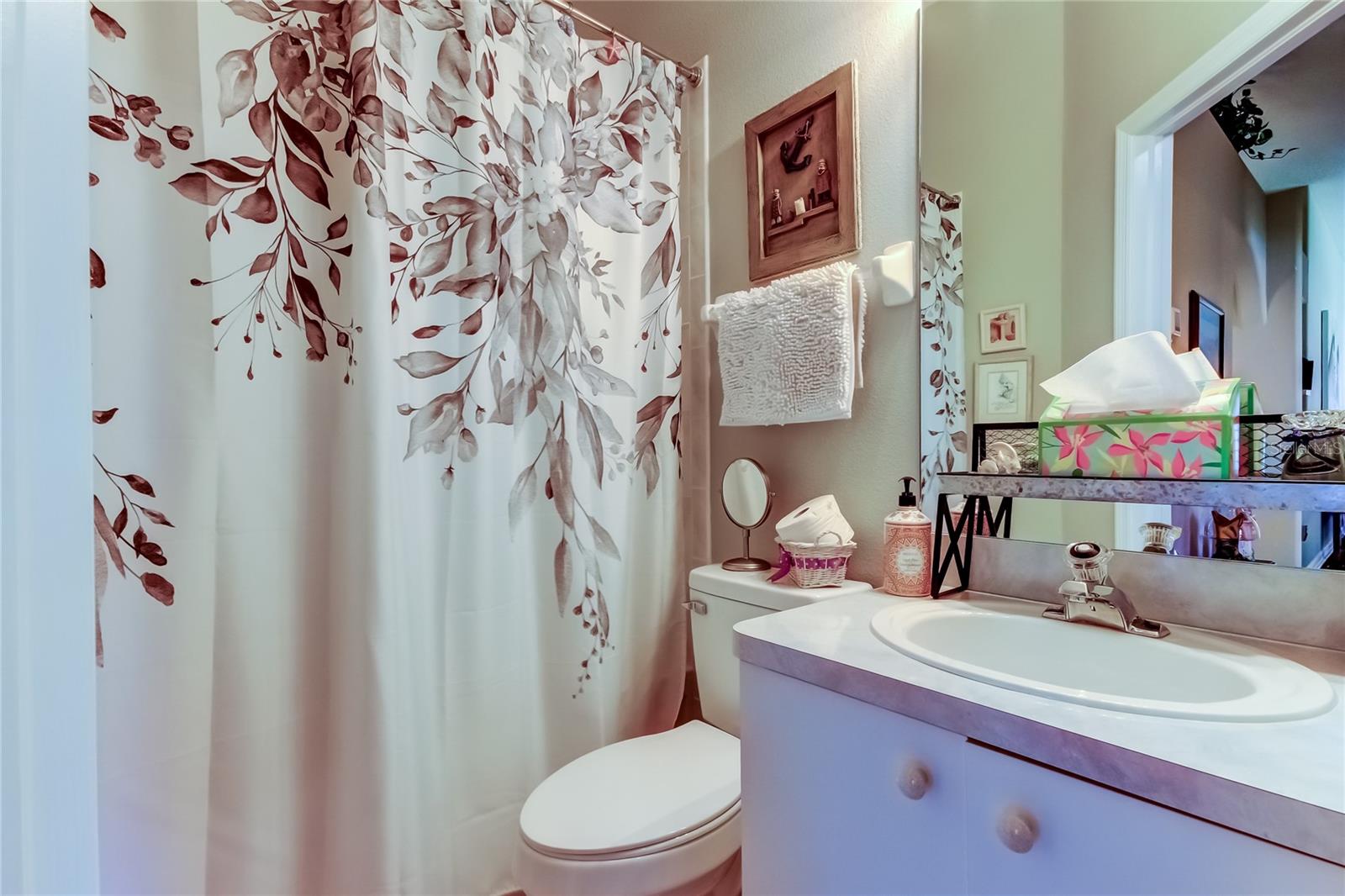 Image 26 of 44 For 13428 Norman Circle