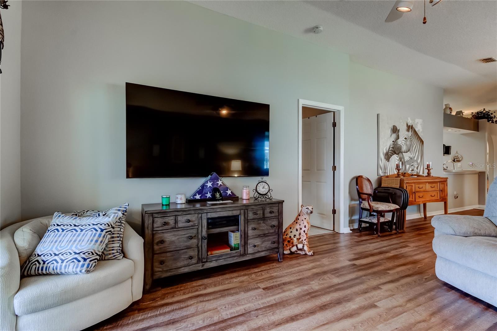 Image 5 of 44 For 13428 Norman Circle