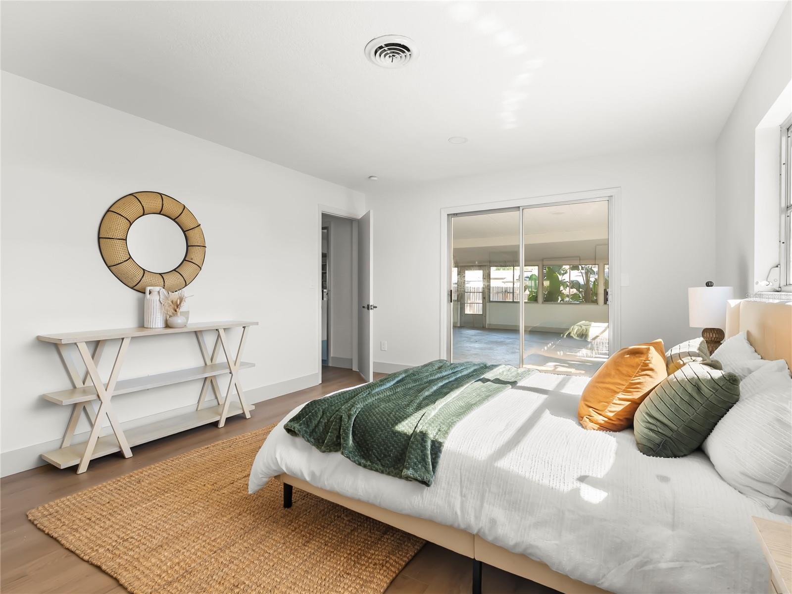 Image 10 of 27 For 5125 Louvre Avenue