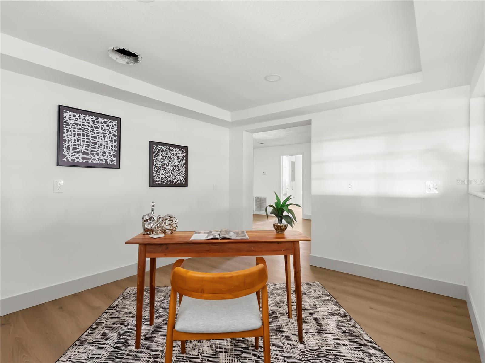 Image 14 of 27 For 5125 Louvre Avenue