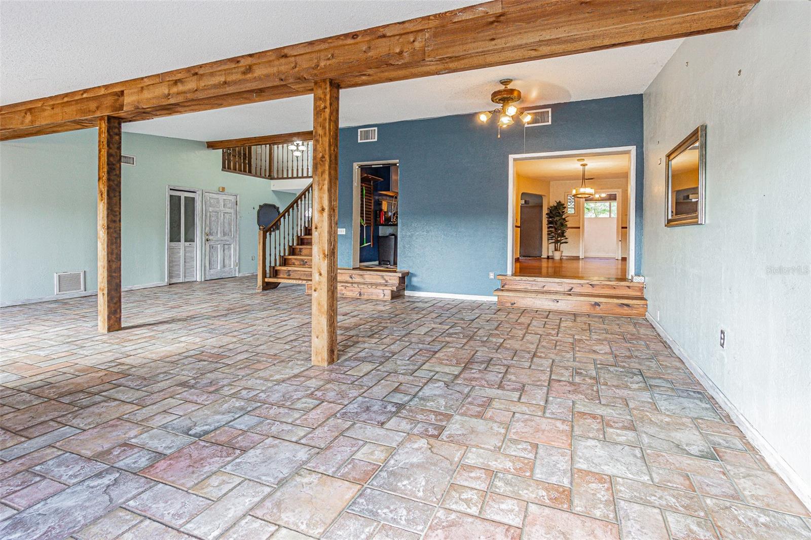 Image 11 of 54 For 12510 Forest Hills Drive