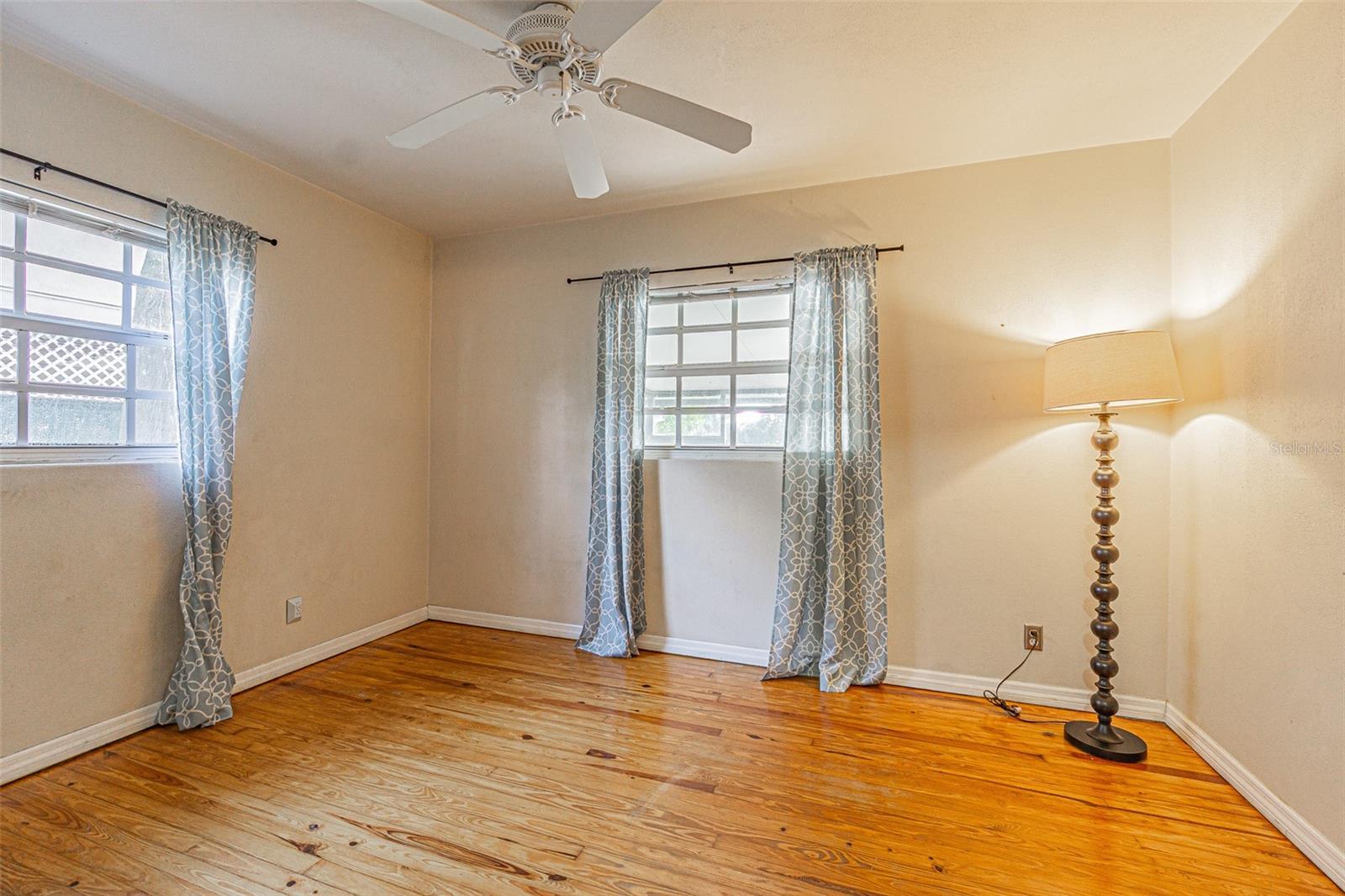 Image 20 of 54 For 12510 Forest Hills Drive