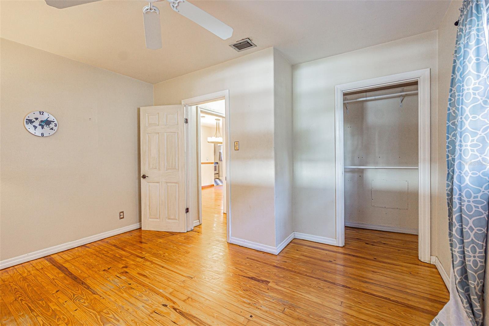 Image 21 of 54 For 12510 Forest Hills Drive