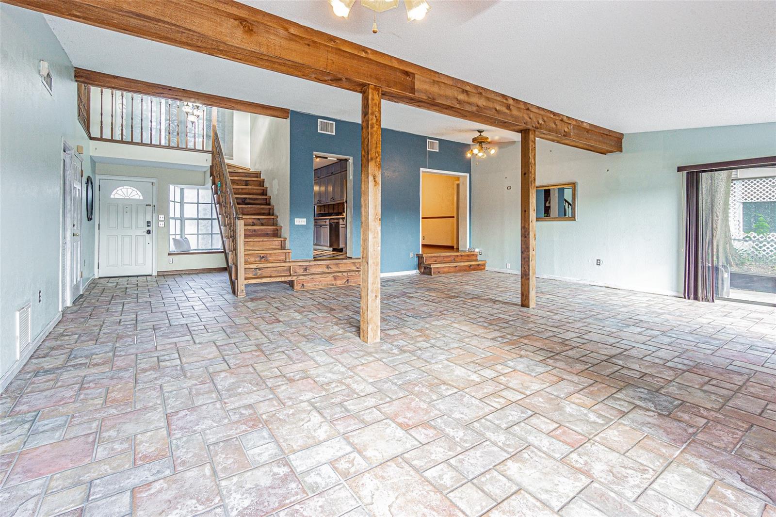 Image 9 of 54 For 12510 Forest Hills Drive