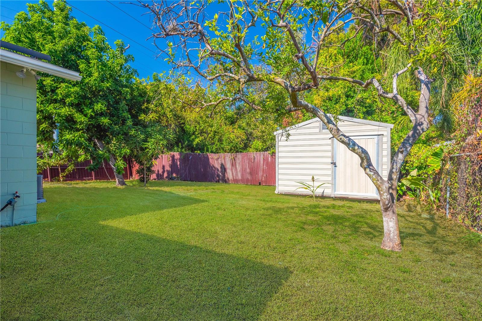 Image 18 of 23 For 1721 Humphrey Street