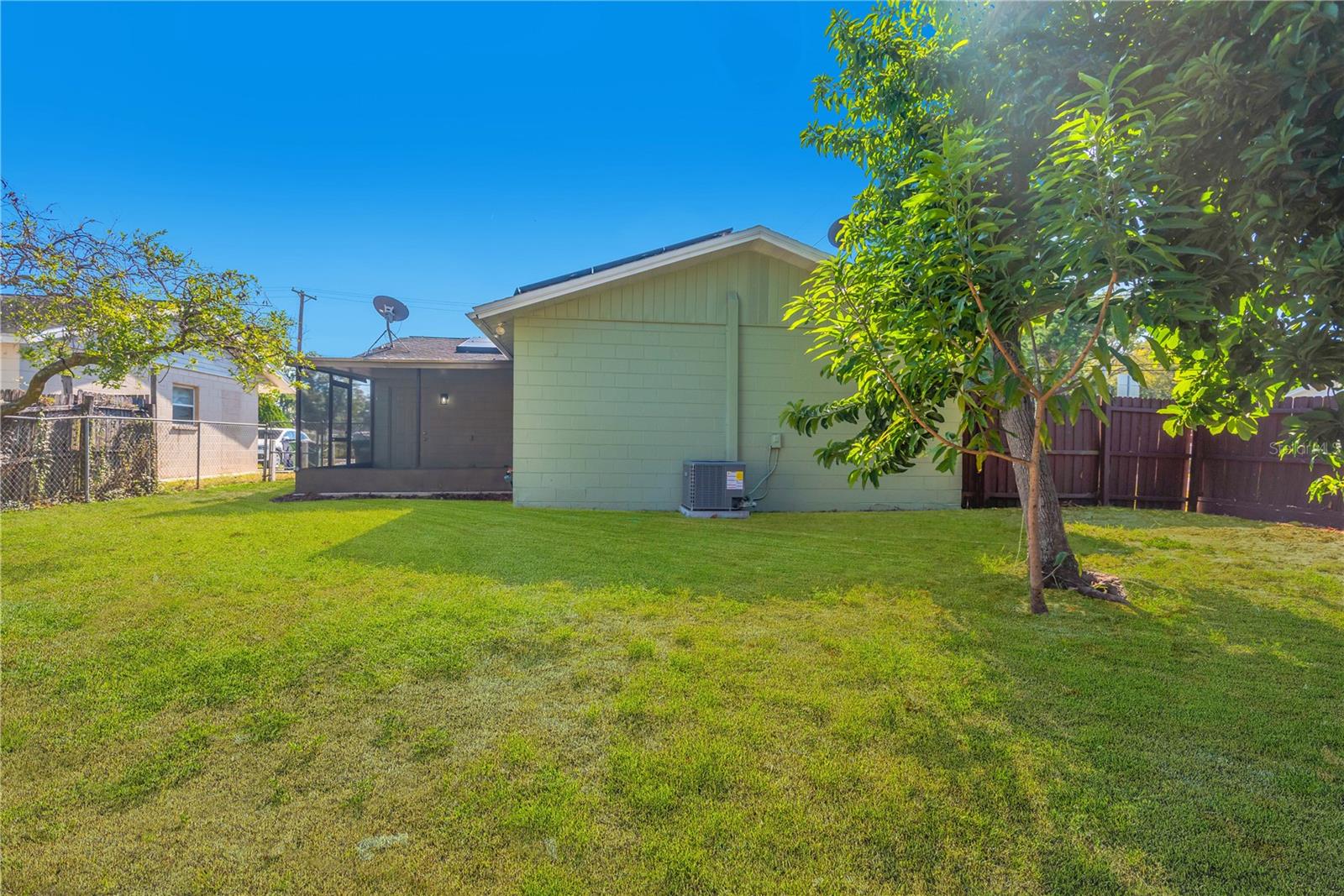 Image 19 of 23 For 1721 Humphrey Street