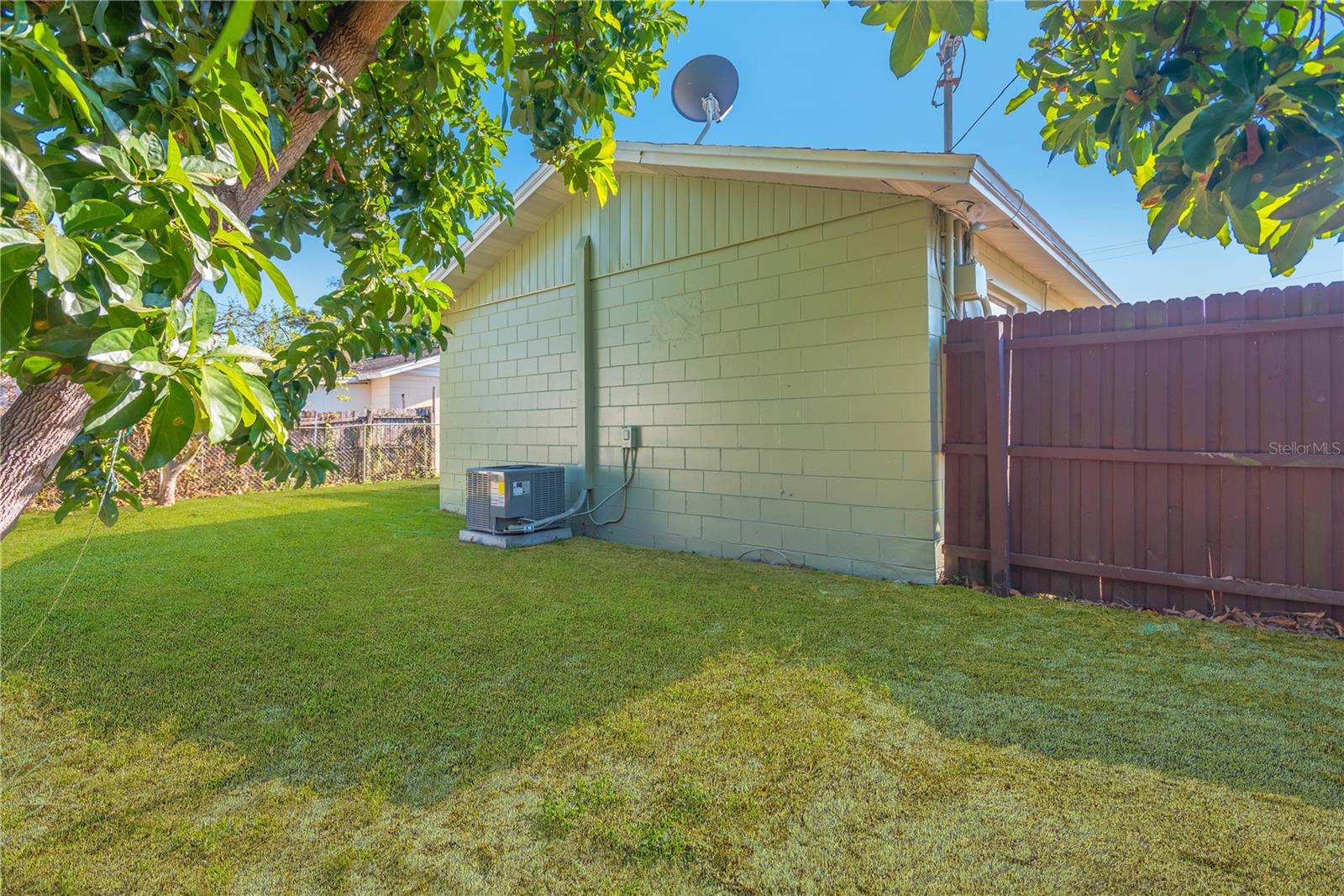 Image 20 of 23 For 1721 Humphrey Street