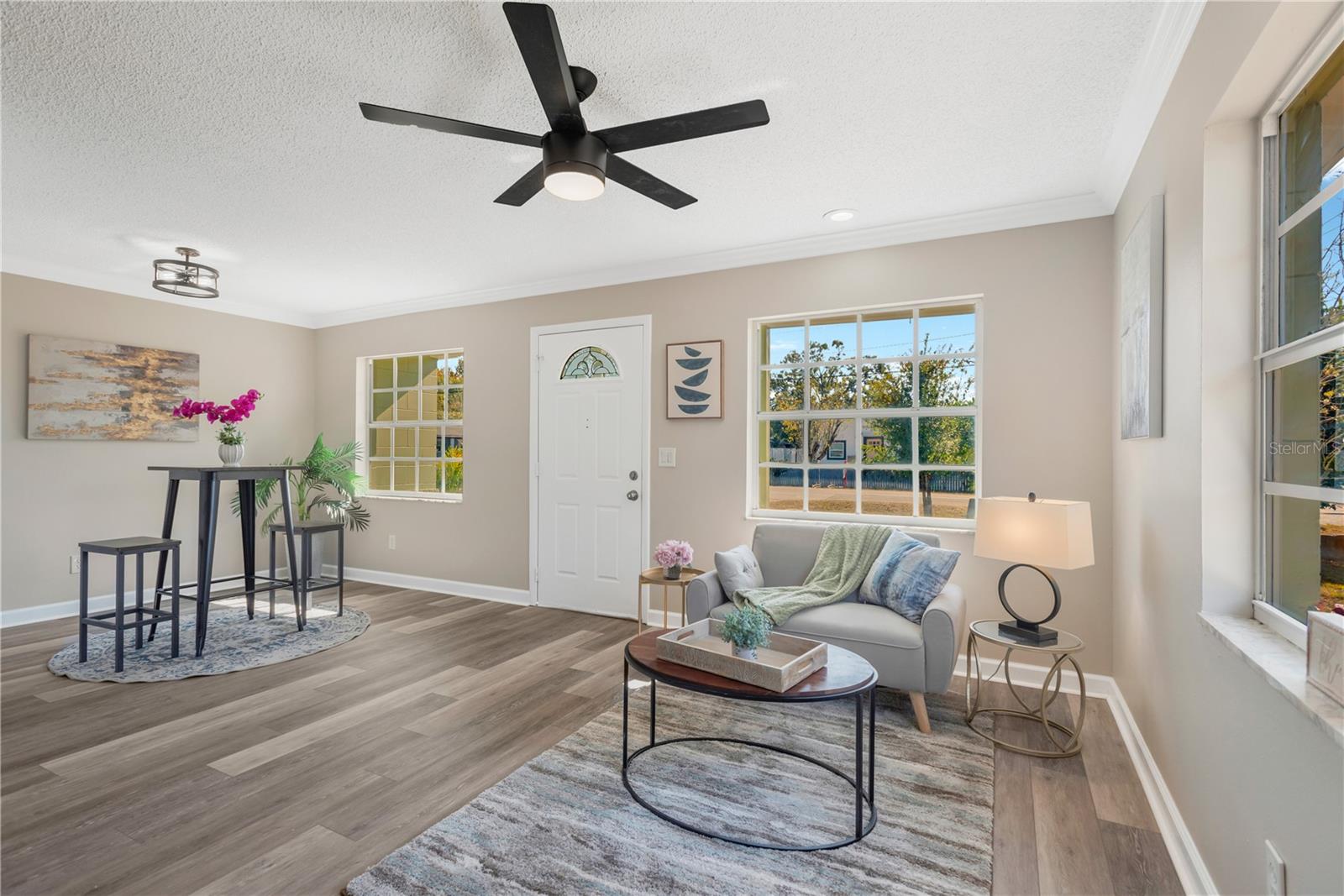 Image 3 of 23 For 1721 Humphrey Street