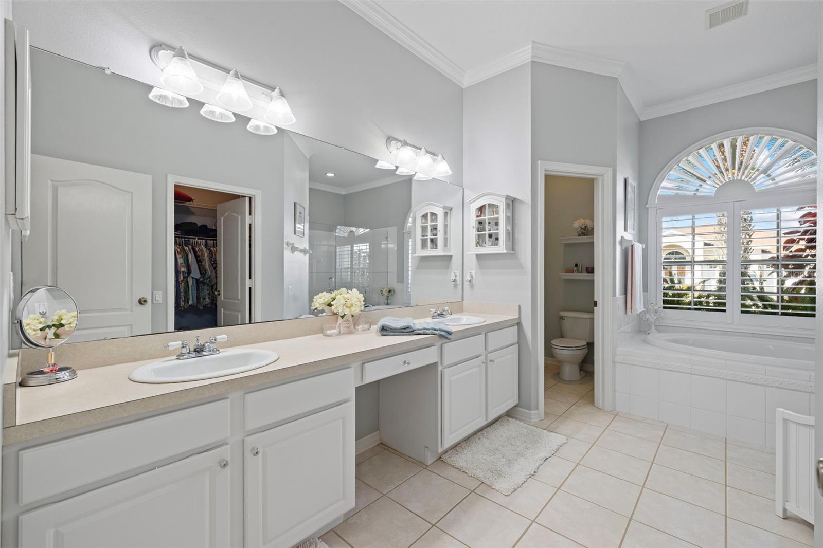 Image 13 of 53 For 5130 Spectacular Bid Drive