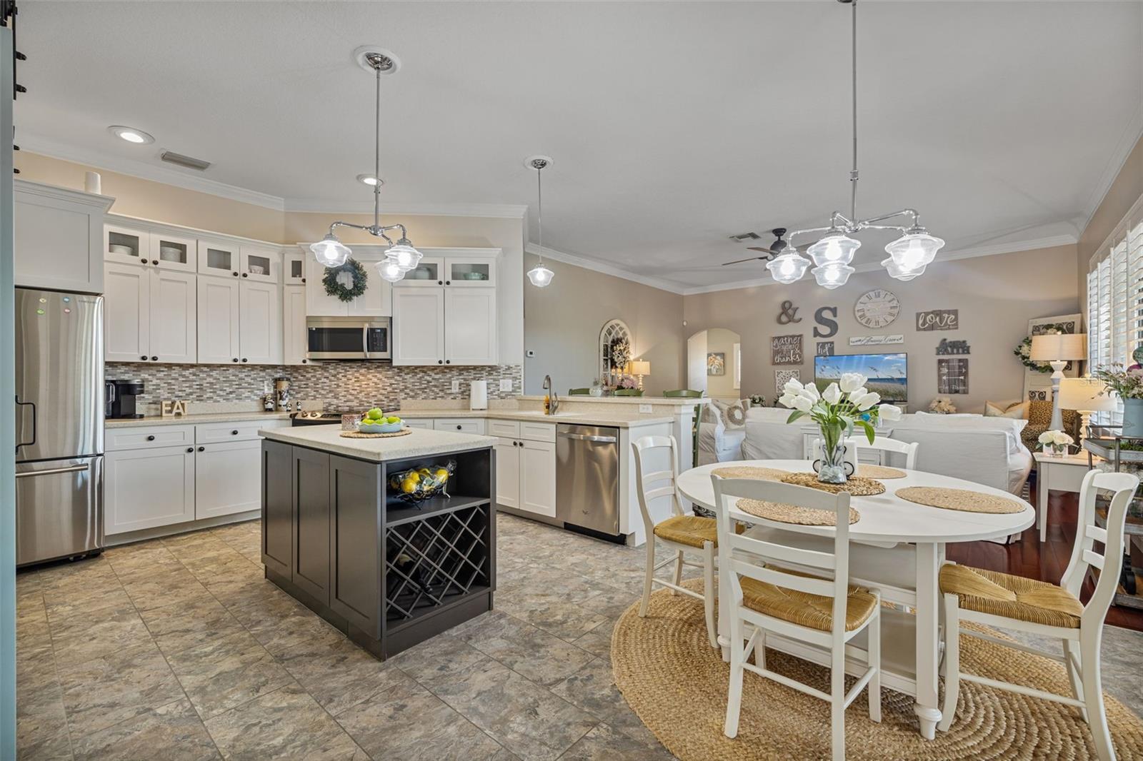 Image 18 of 53 For 5130 Spectacular Bid Drive