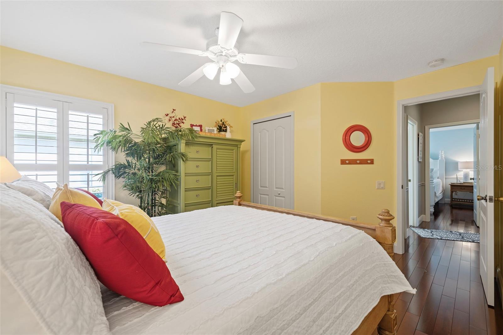 Image 27 of 53 For 5130 Spectacular Bid Drive