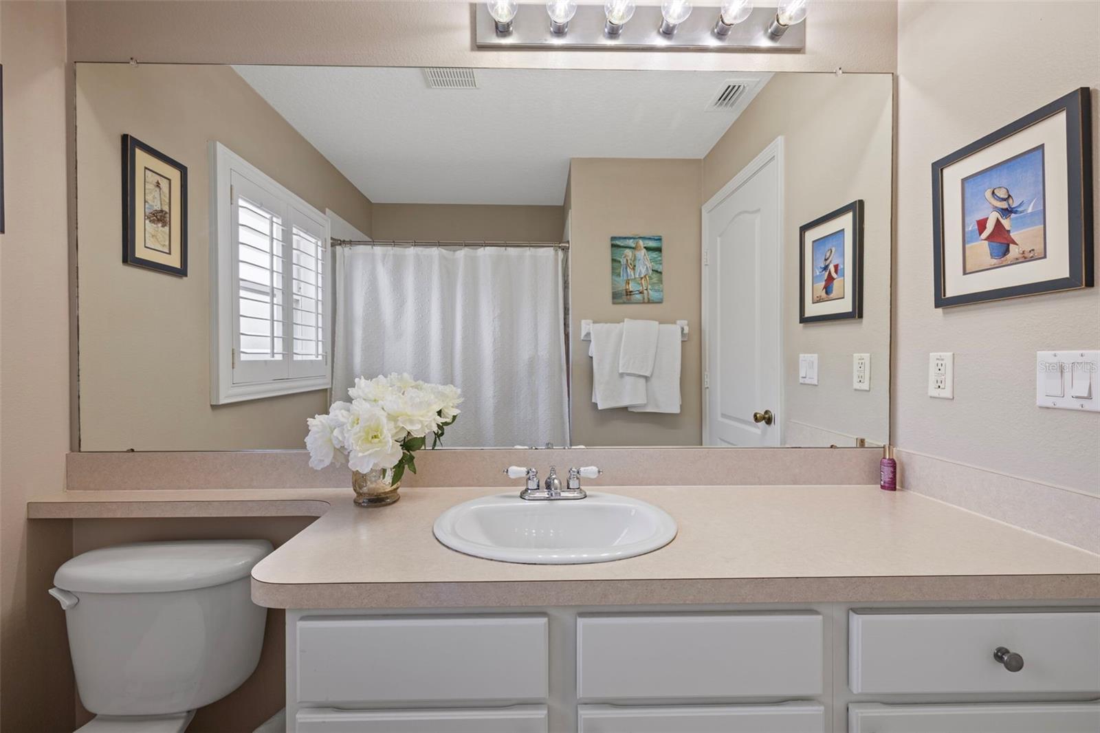 Image 29 of 53 For 5130 Spectacular Bid Drive