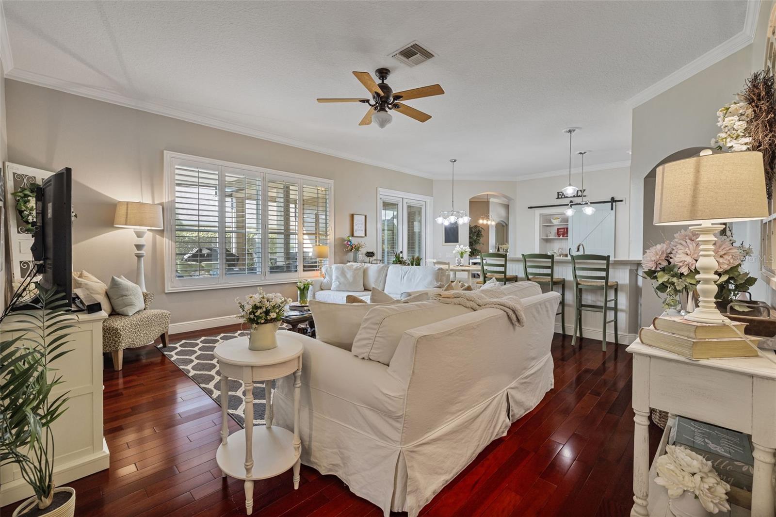 Image 33 of 53 For 5130 Spectacular Bid Drive