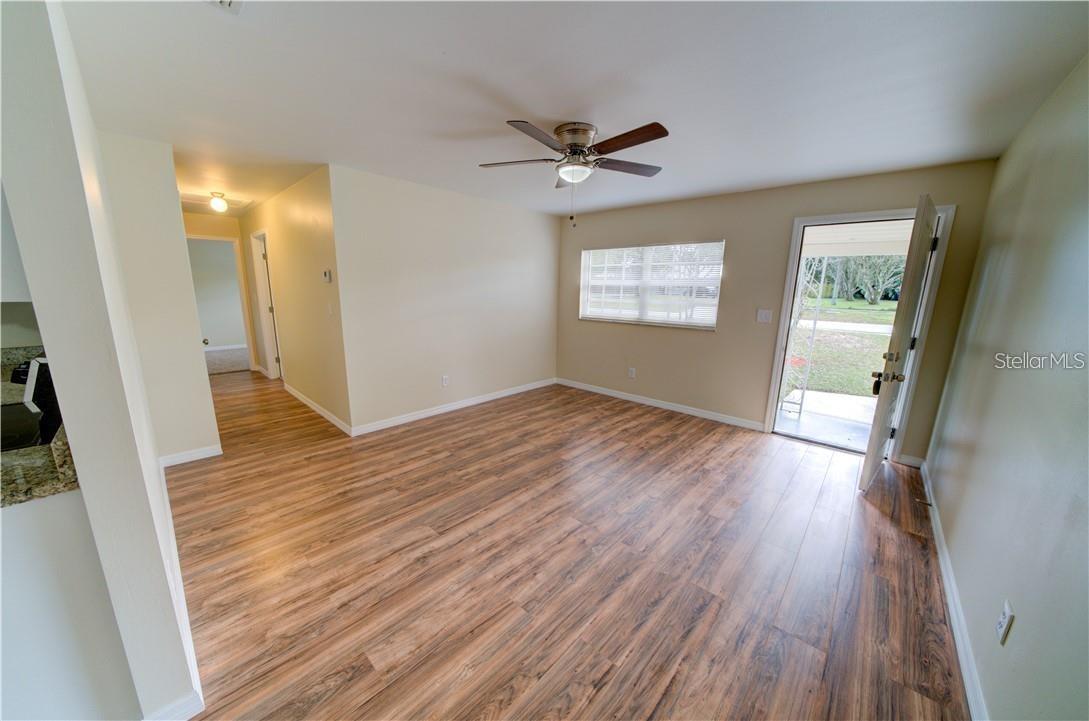 Image 22 of 29 For 6126 Whiteway Drive