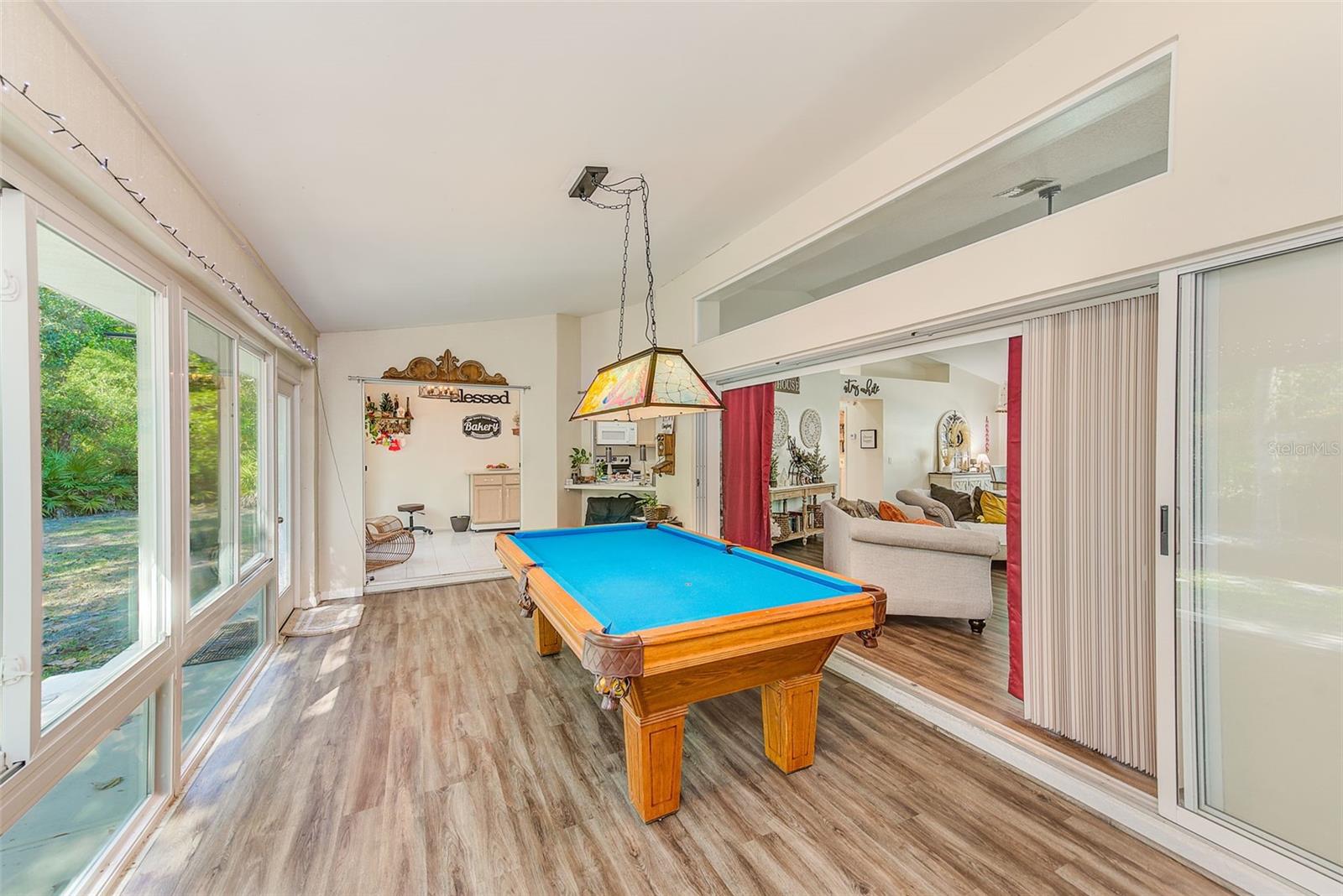 Image 11 of 51 For 30 Lemington Court