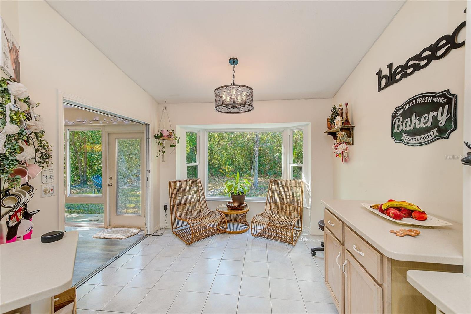 Image 15 of 51 For 30 Lemington Court