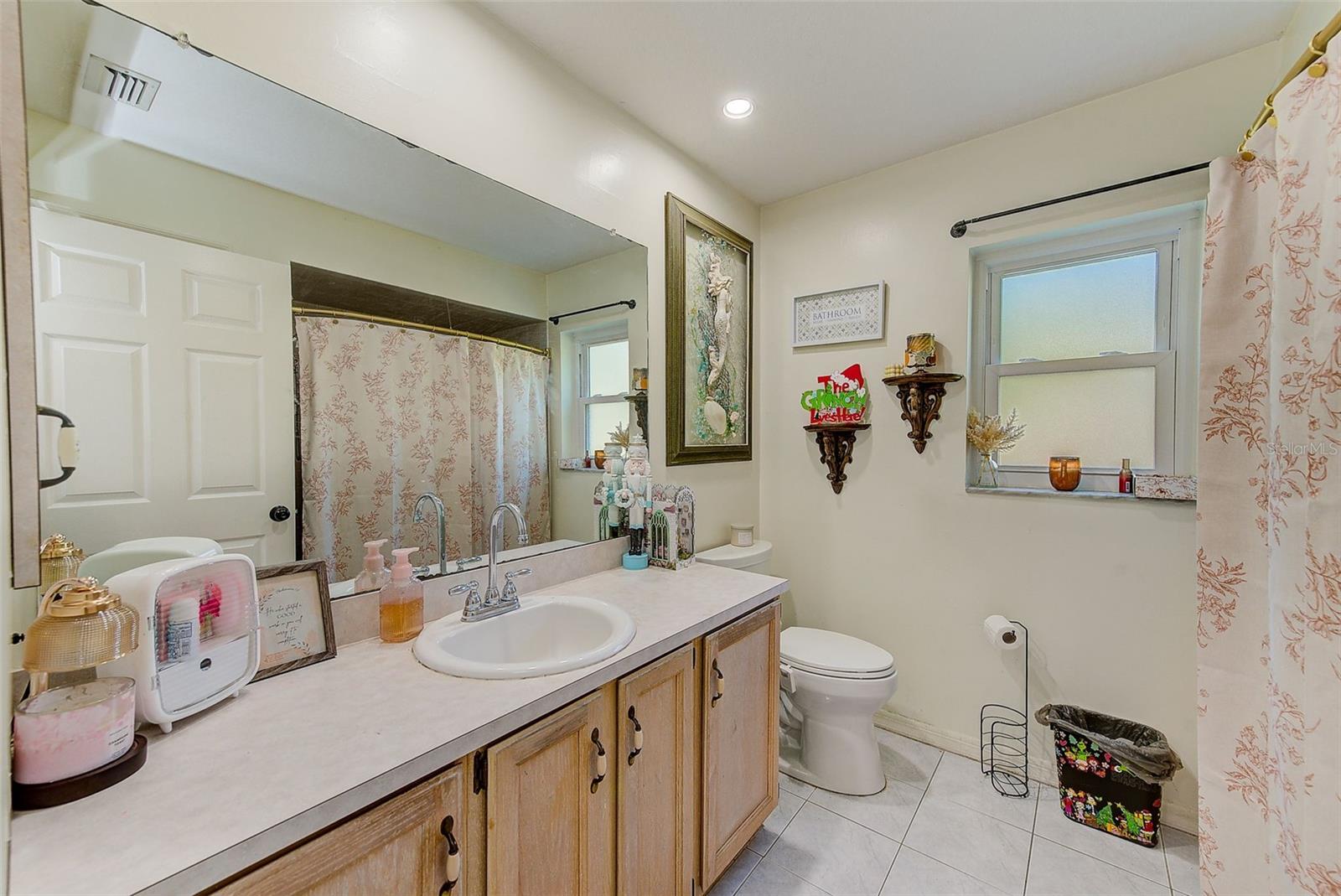 Image 30 of 51 For 30 Lemington Court