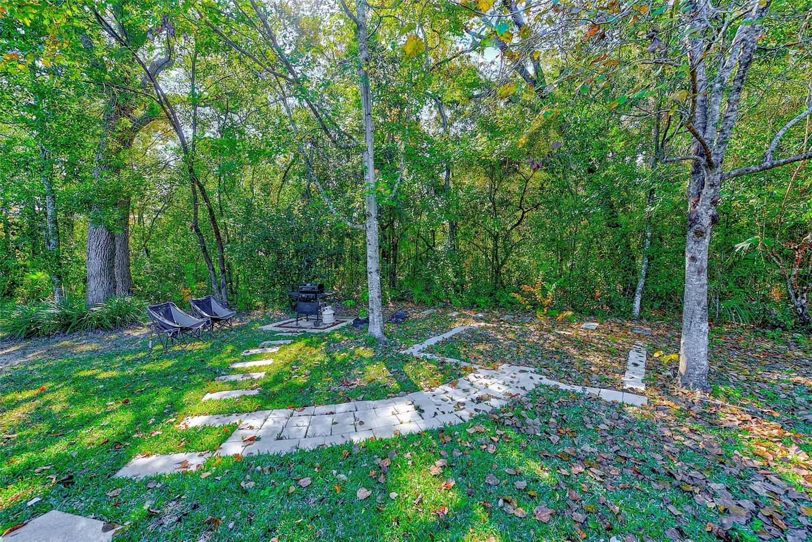 Image 43 of 51 For 30 Lemington Court