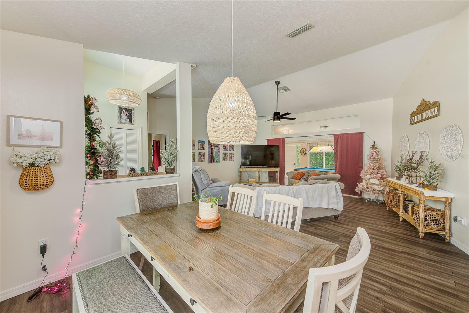 Image 9 of 51 For 30 Lemington Court