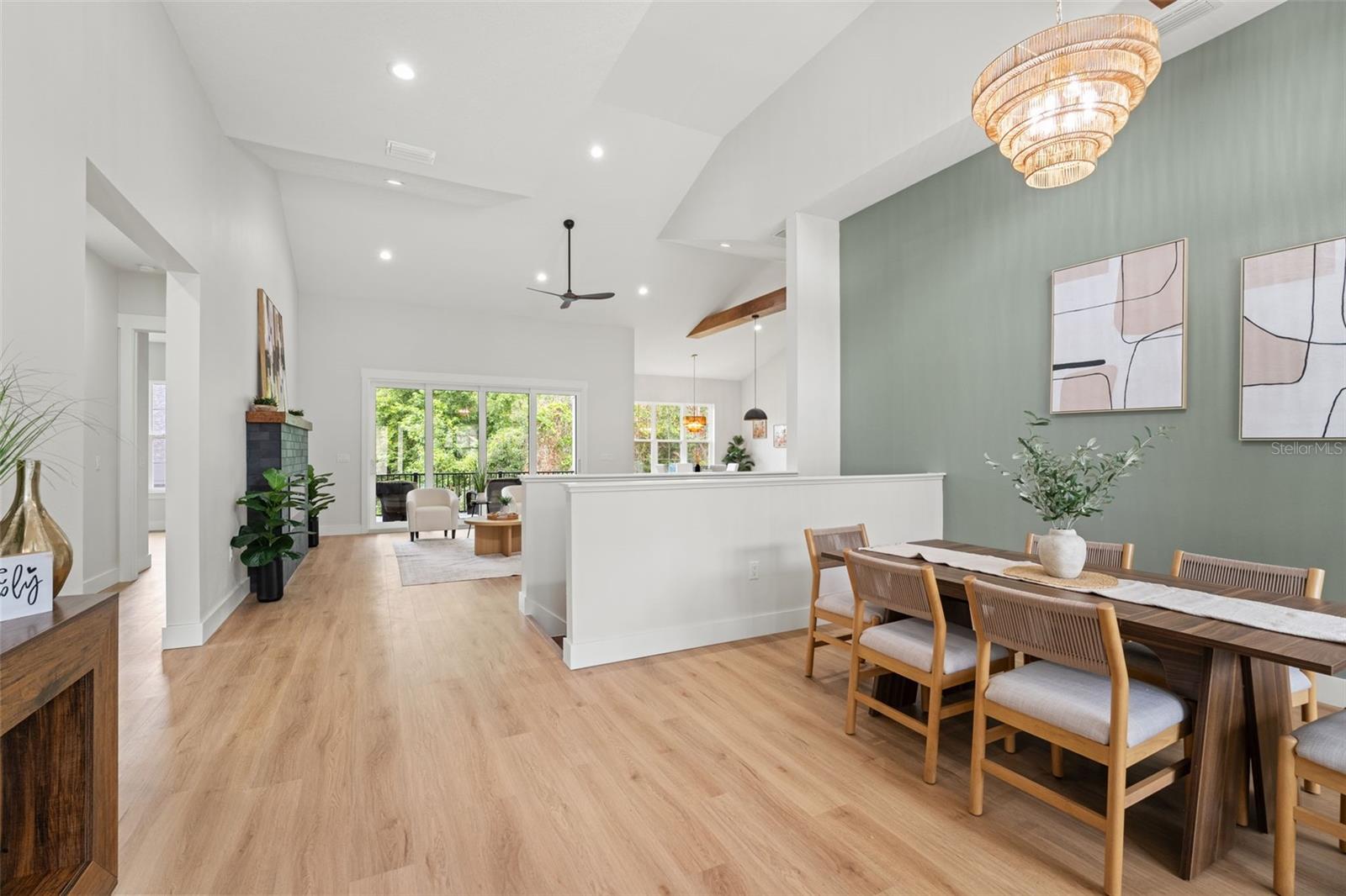 Listing photo id 8 for 4522 Majestic Hills Loop