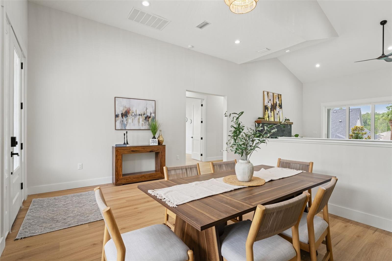 Listing photo id 10 for 4522 Majestic Hills Loop