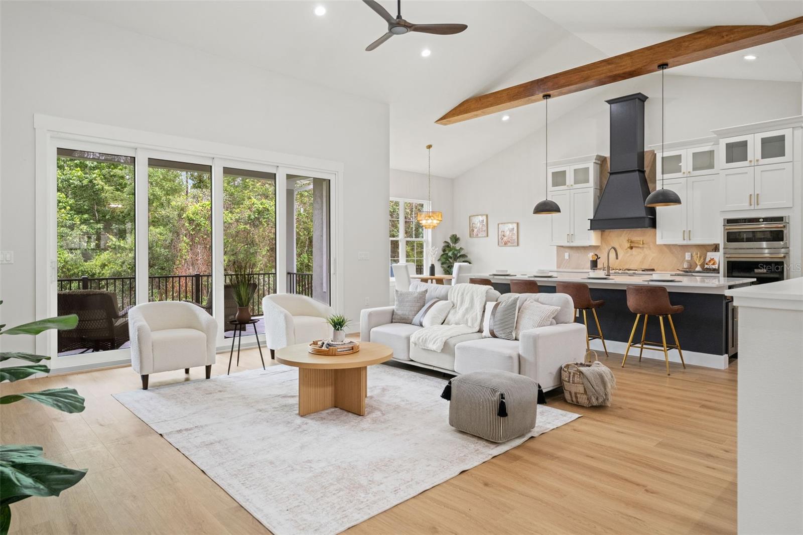 Listing photo id 12 for 4522 Majestic Hills Loop