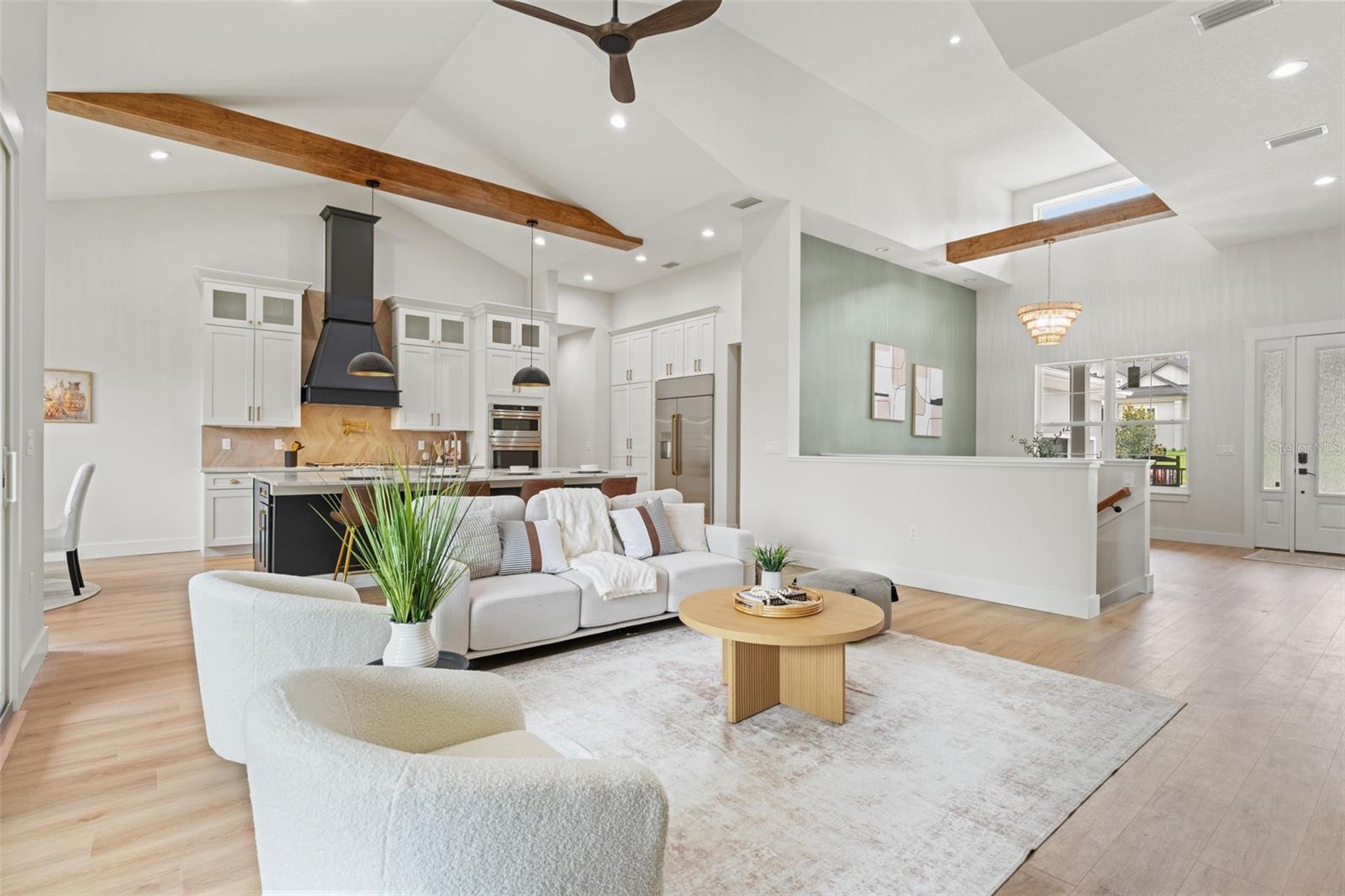 Listing photo id 16 for 4522 Majestic Hills Loop