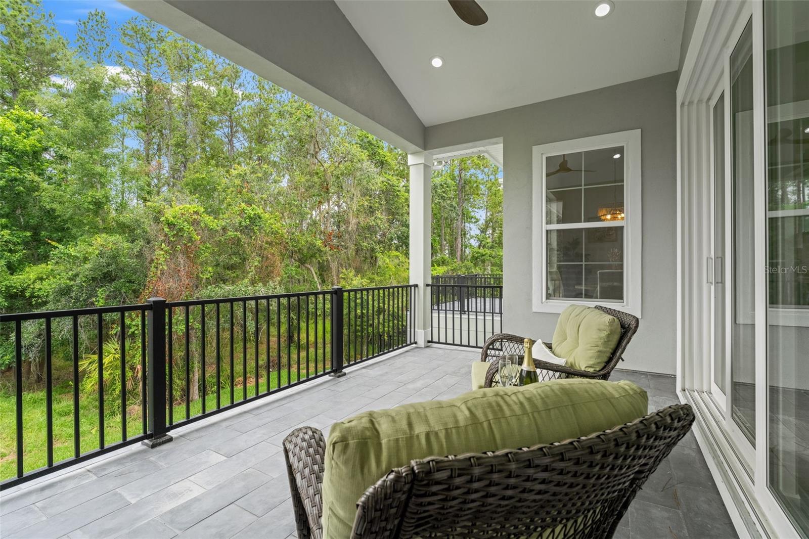 Listing photo id 19 for 4522 Majestic Hills Loop