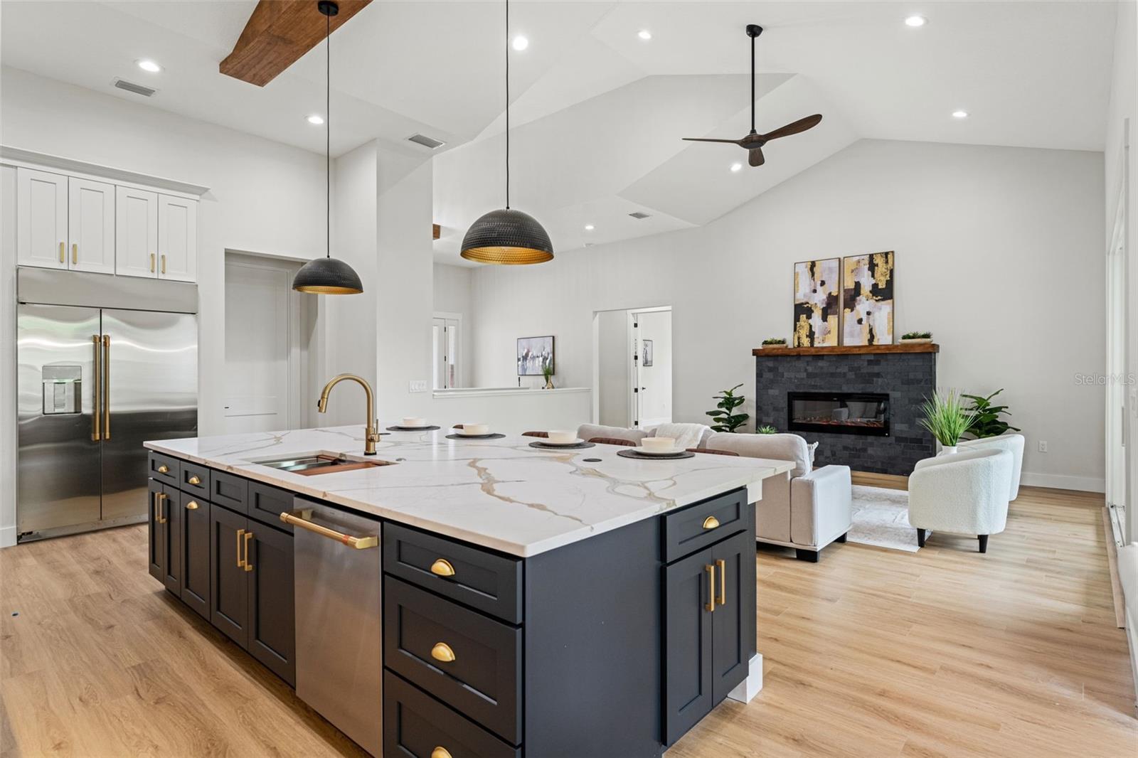 Listing photo id 25 for 4522 Majestic Hills Loop