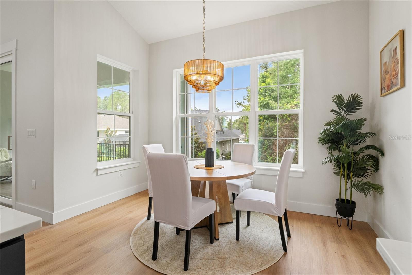 Listing photo id 26 for 4522 Majestic Hills Loop